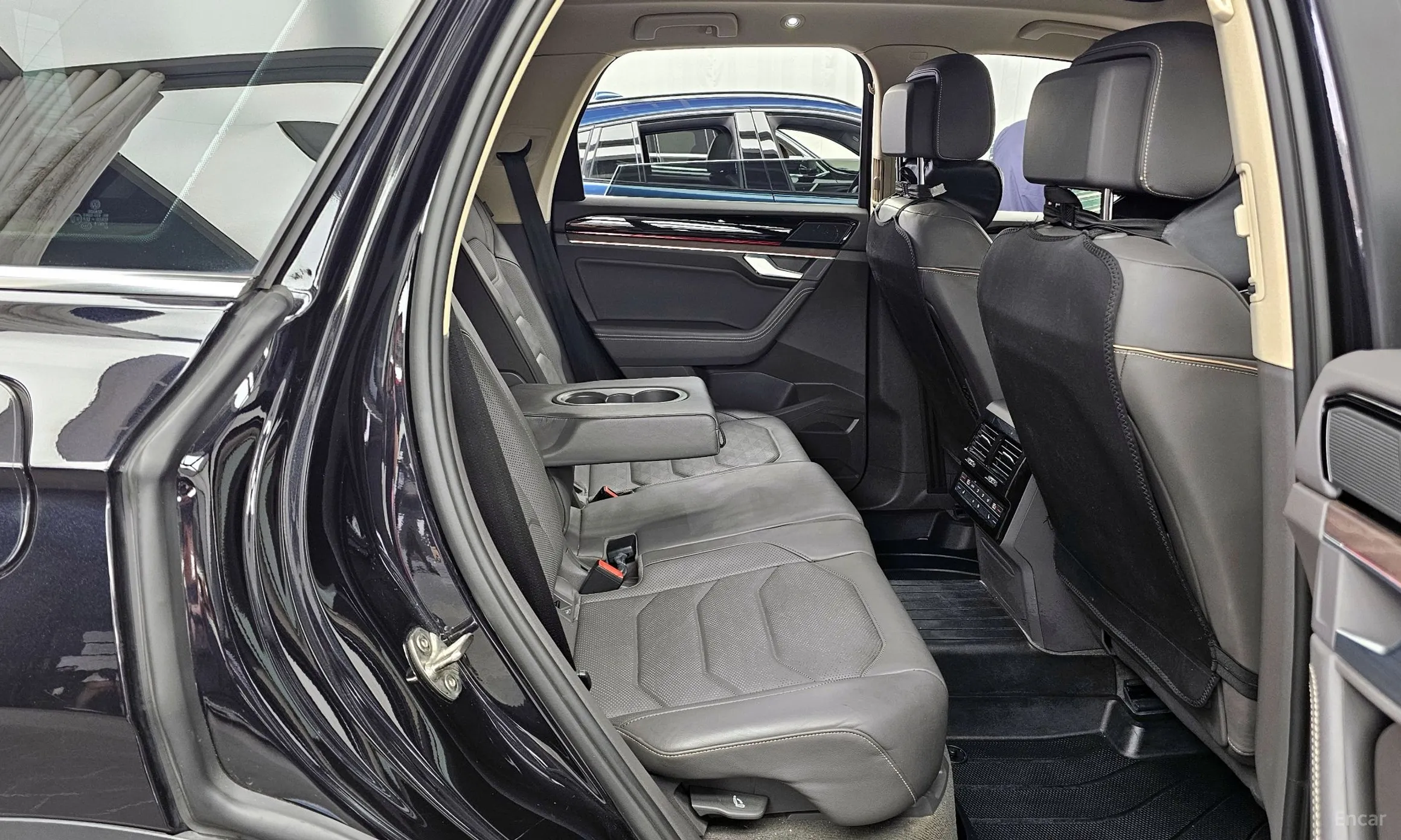 Volkswagen Touareg 3rd Generation превью 12