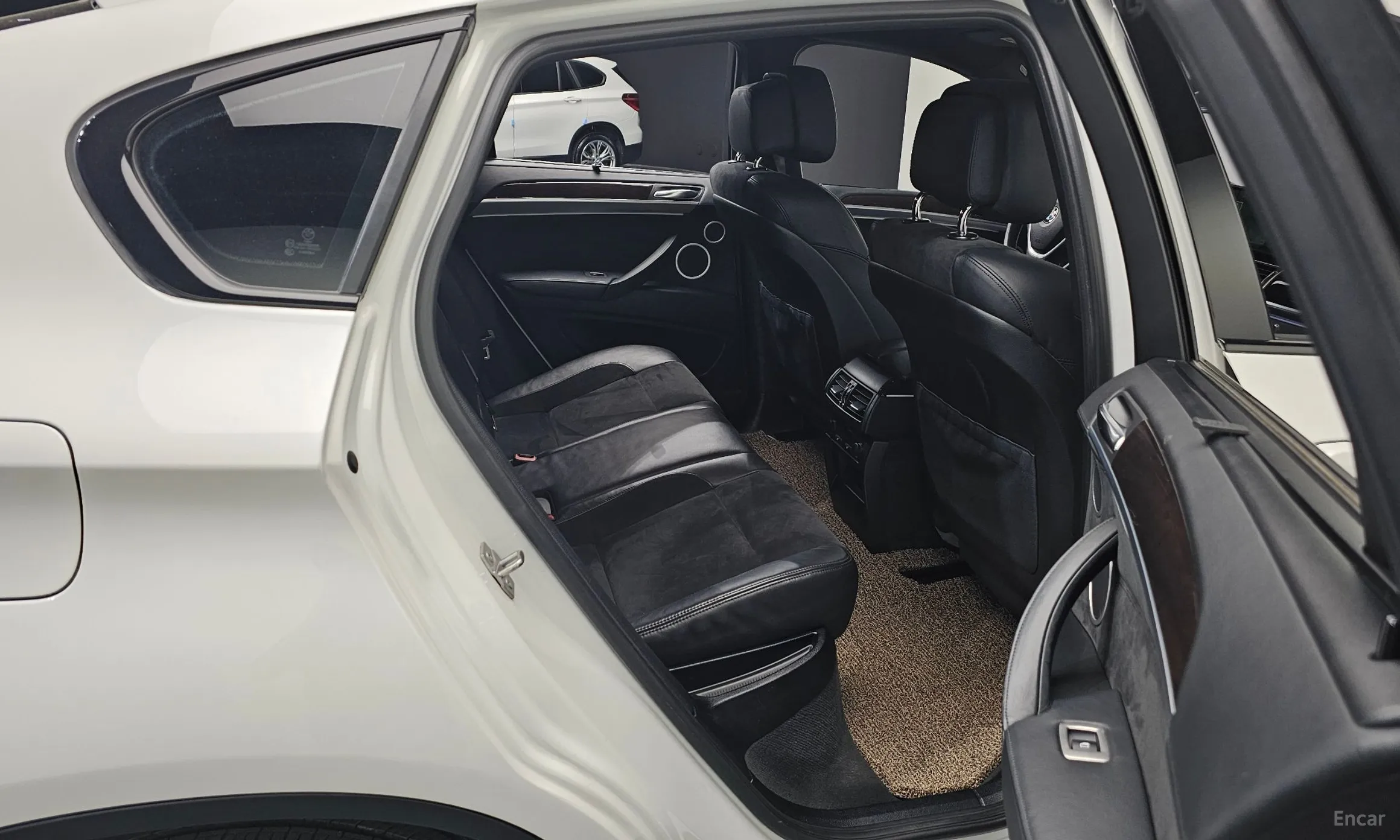 BMW X6 (E71) превью 11