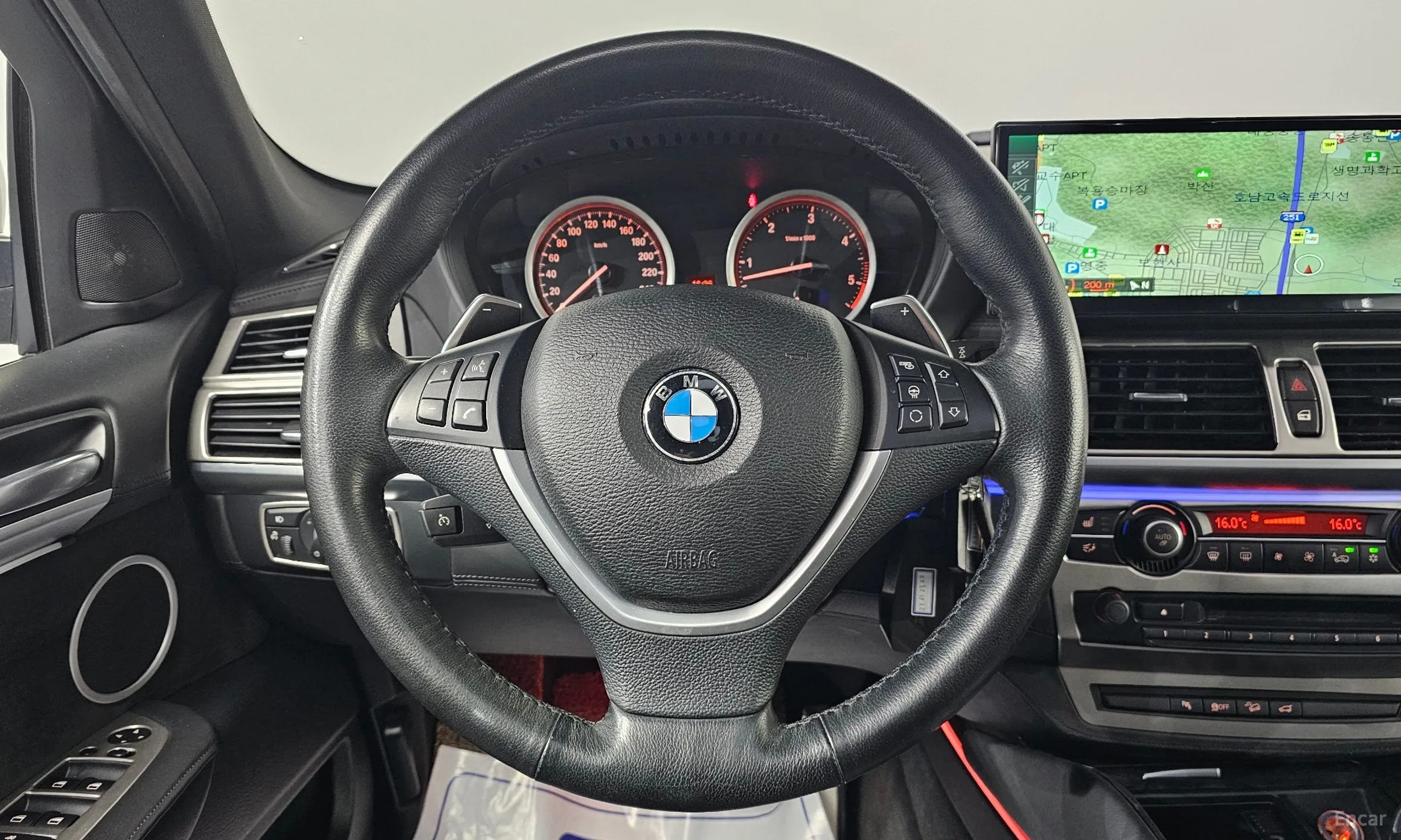 BMW X6 (E71) превью 15