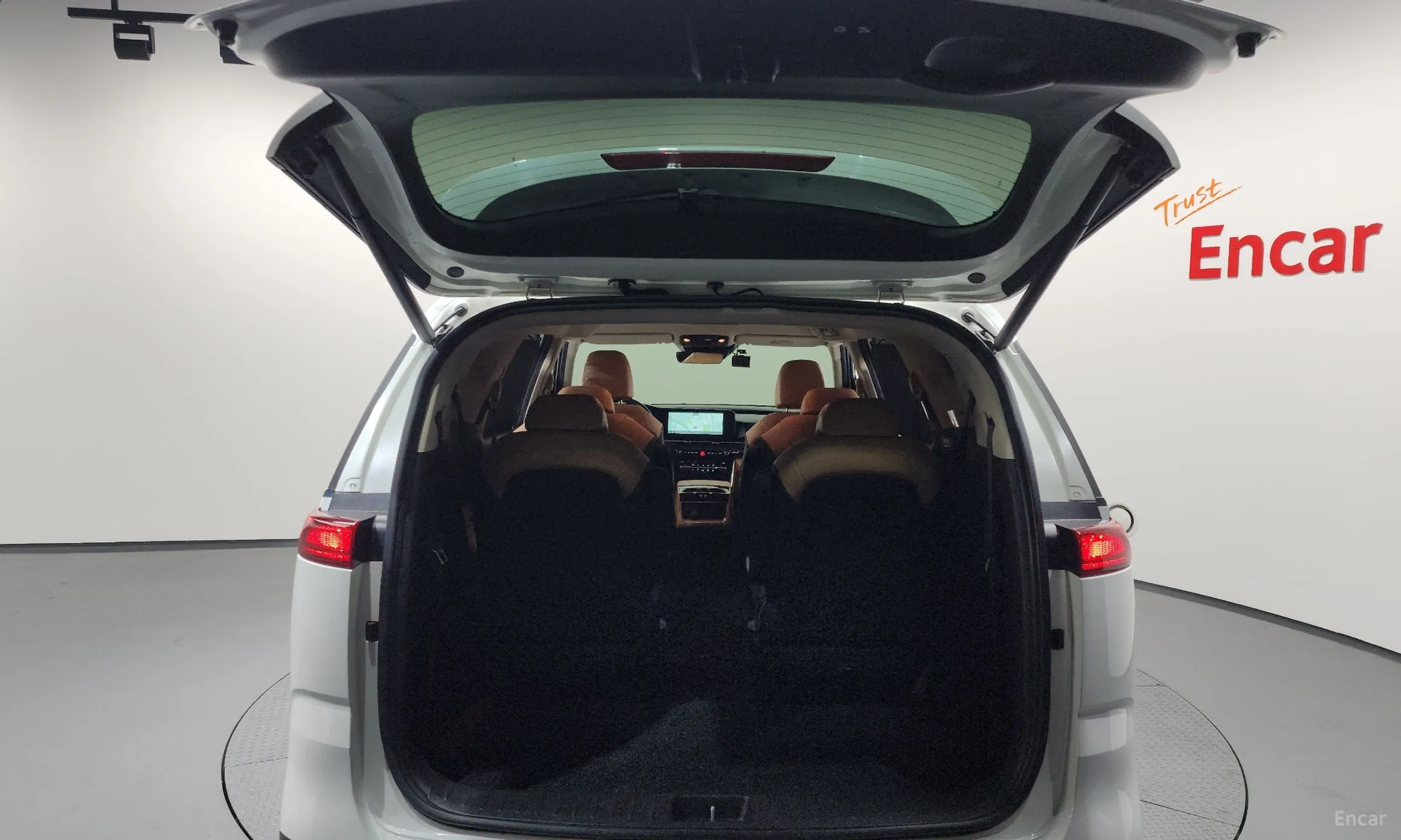 Kia Carnival Gen 4 превью 20