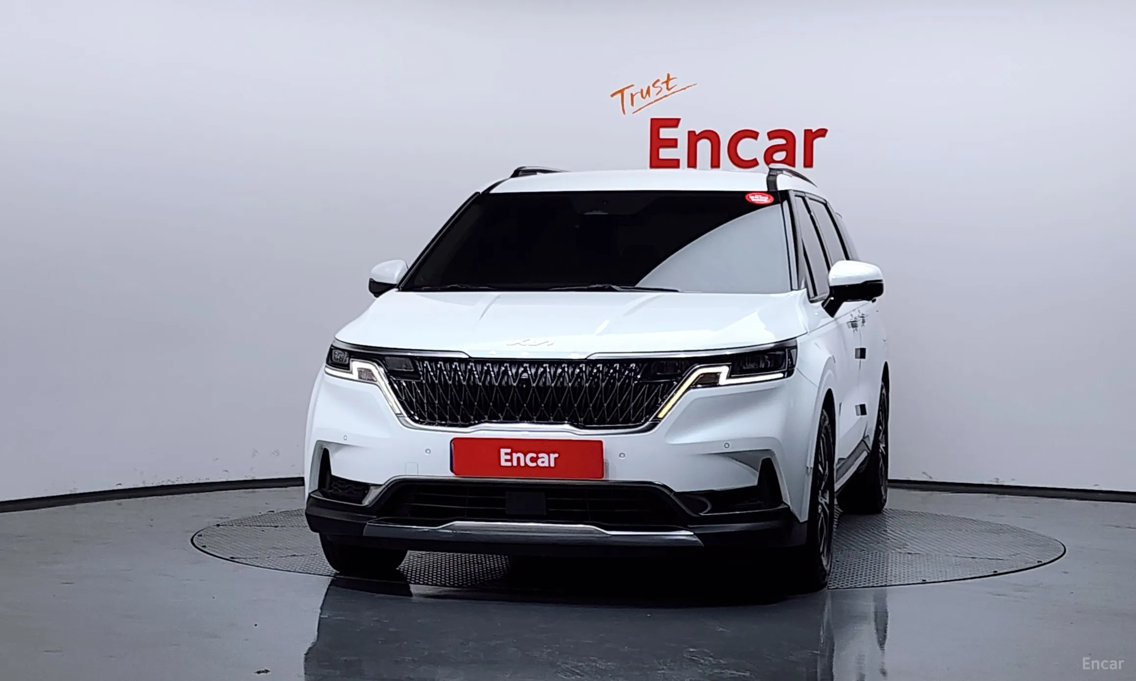 Kia Carnival Gen 4 превью 3