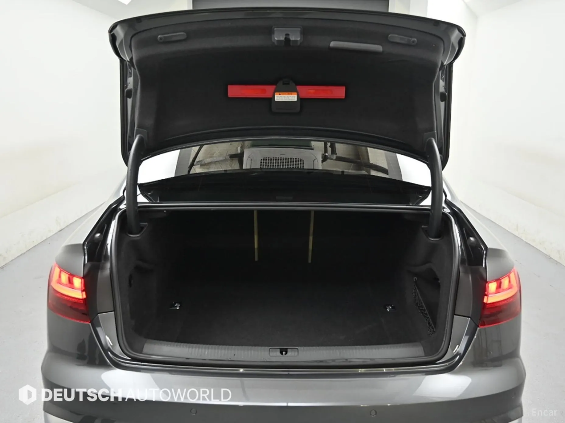 Audi A4 (B9) превью 19