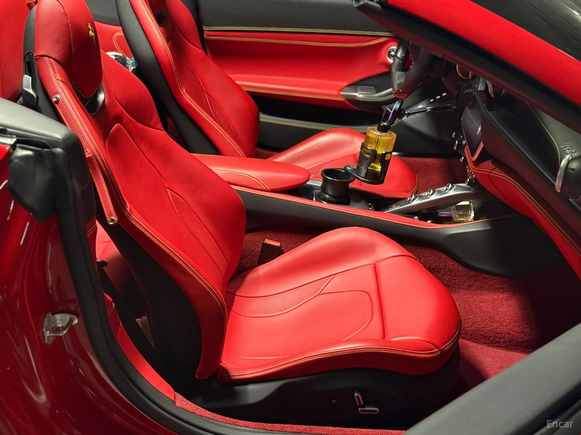 Ferrari Portofino превью 14