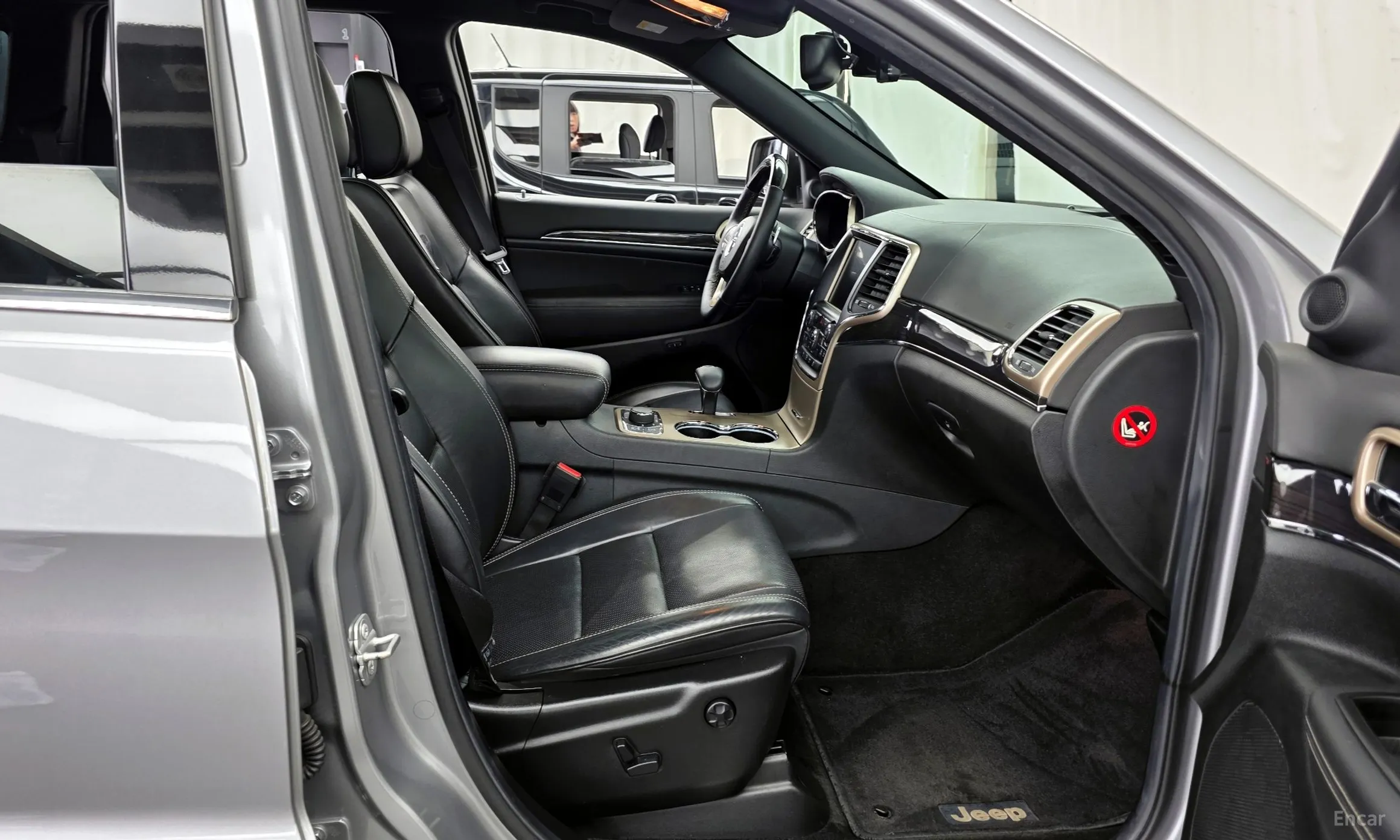 Jeep Grand Cherokee превью 11