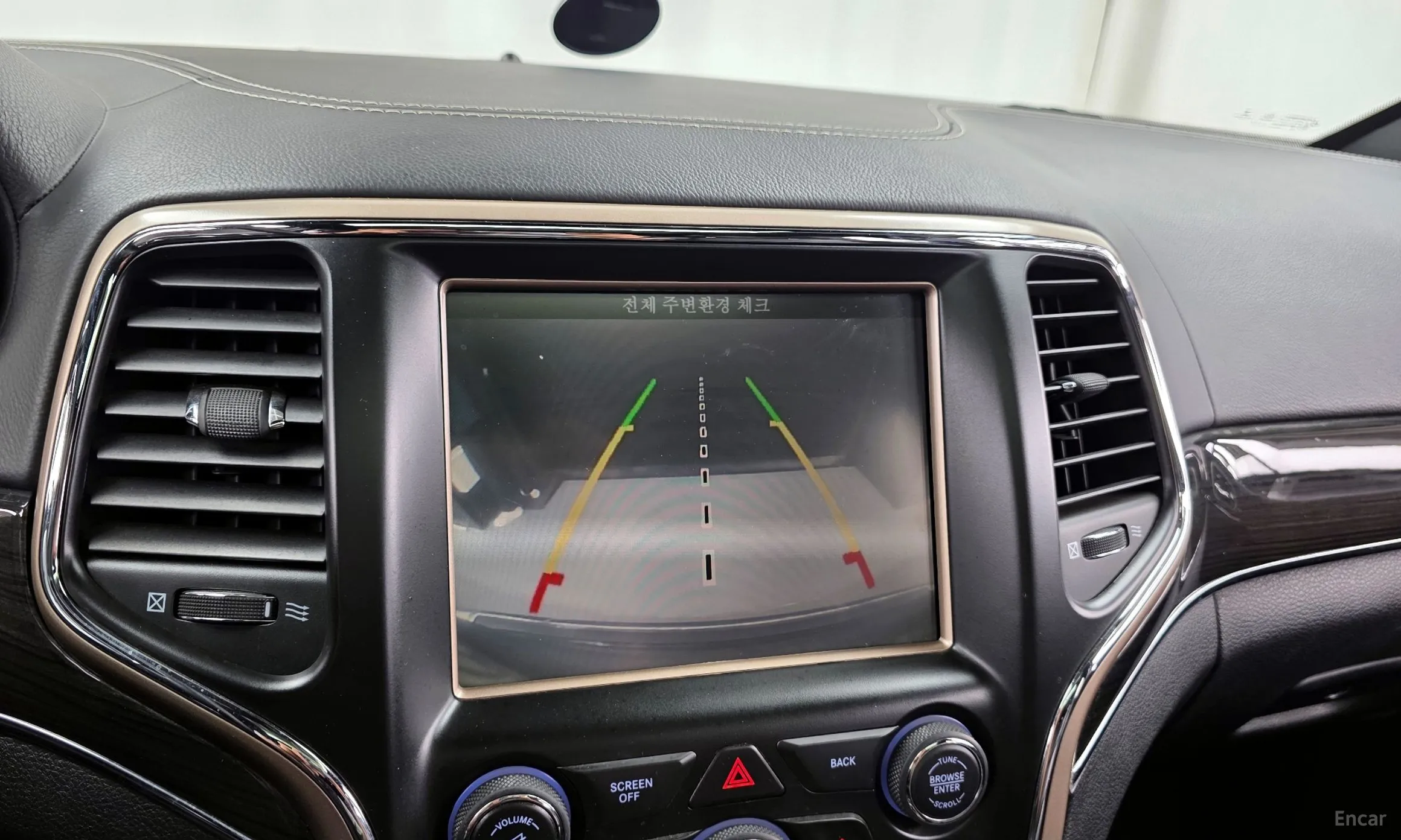 Jeep Grand Cherokee превью 15