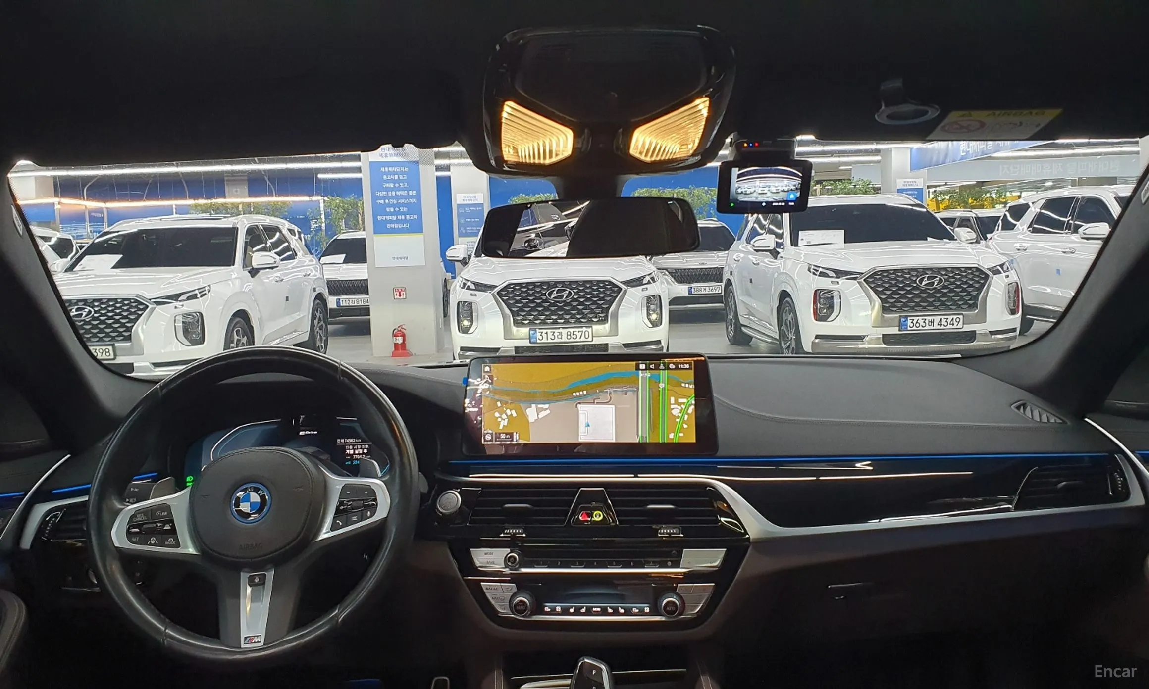 BMW 5 Series (G30) превью 7