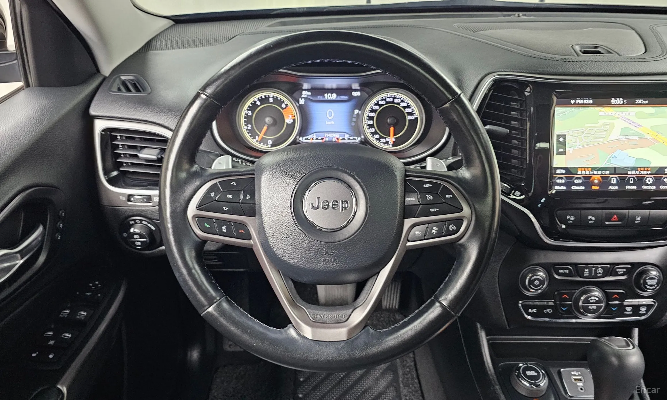 Jeep Cherokee (KL) превью 12