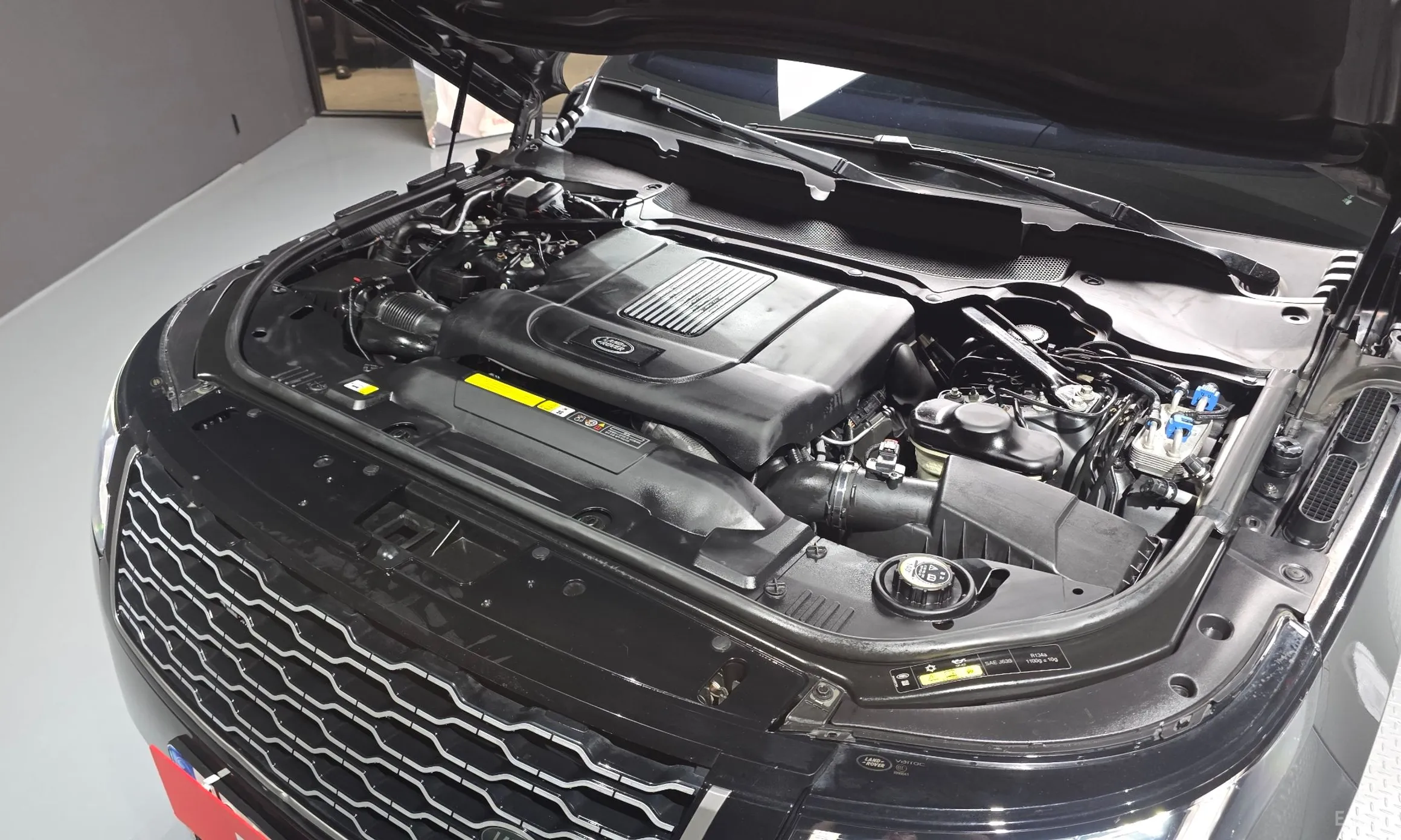 Land Rover Range Rover 4th Generation превью 6