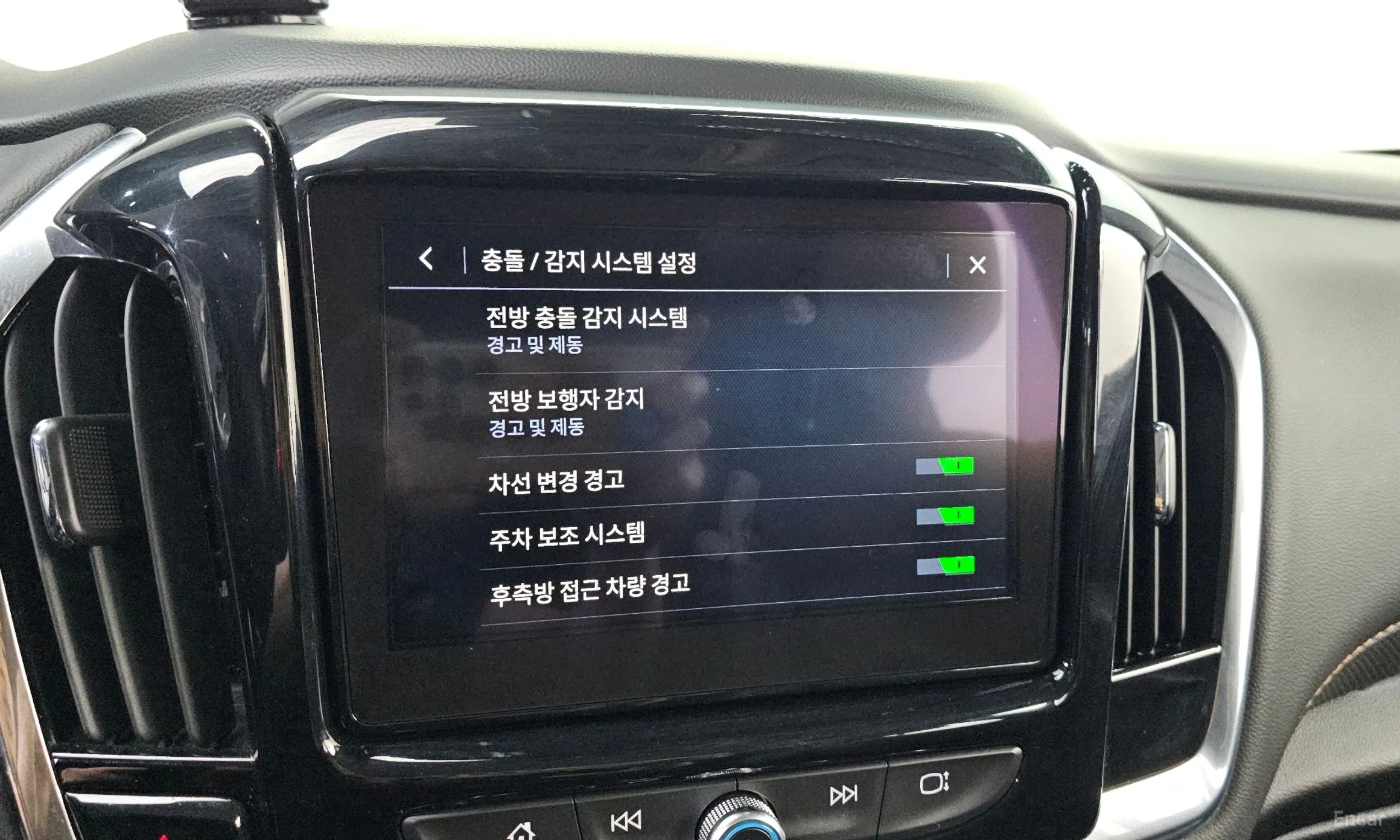 Chevrolet (GM Daewoo) Traverse превью 16
