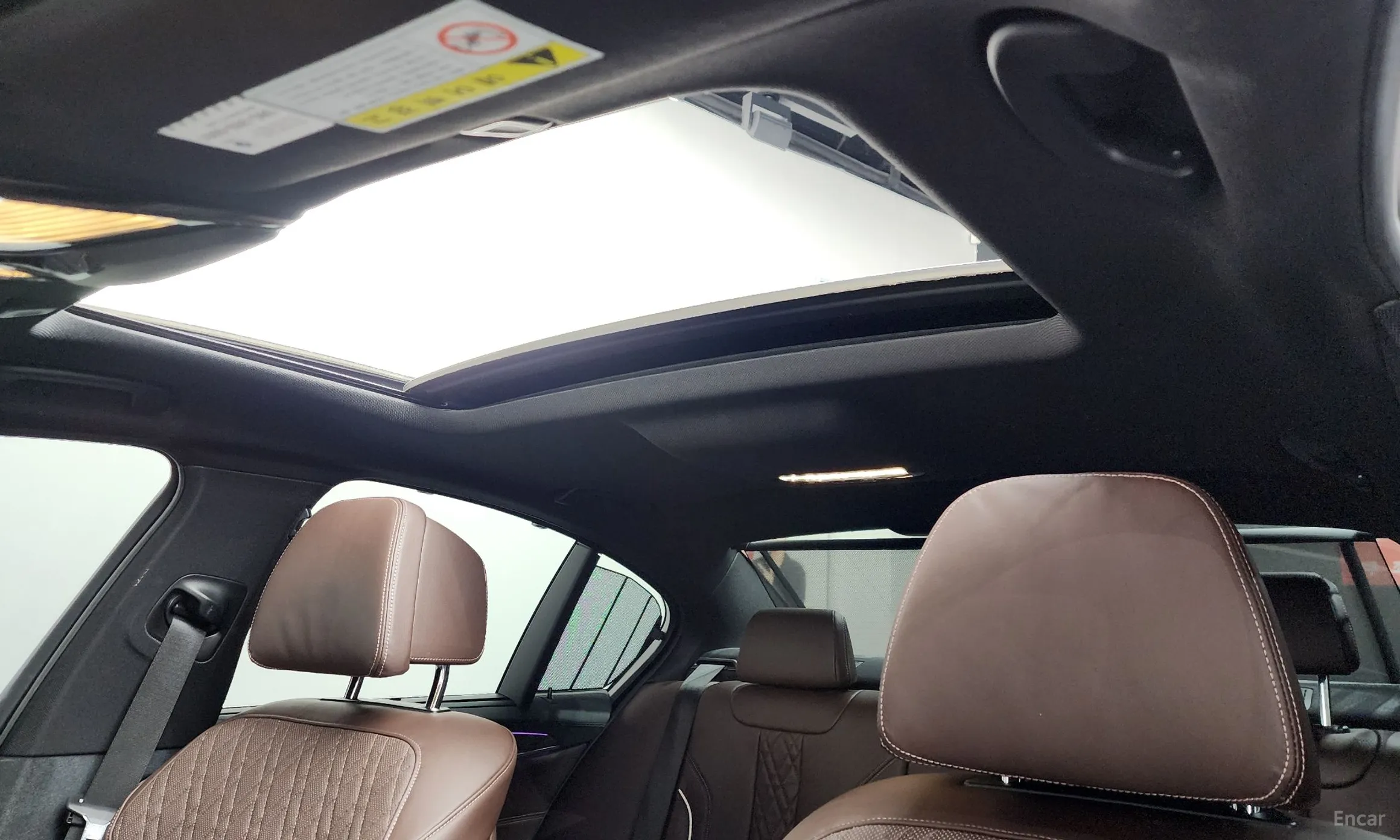 BMW 5 Series (G30) превью 16