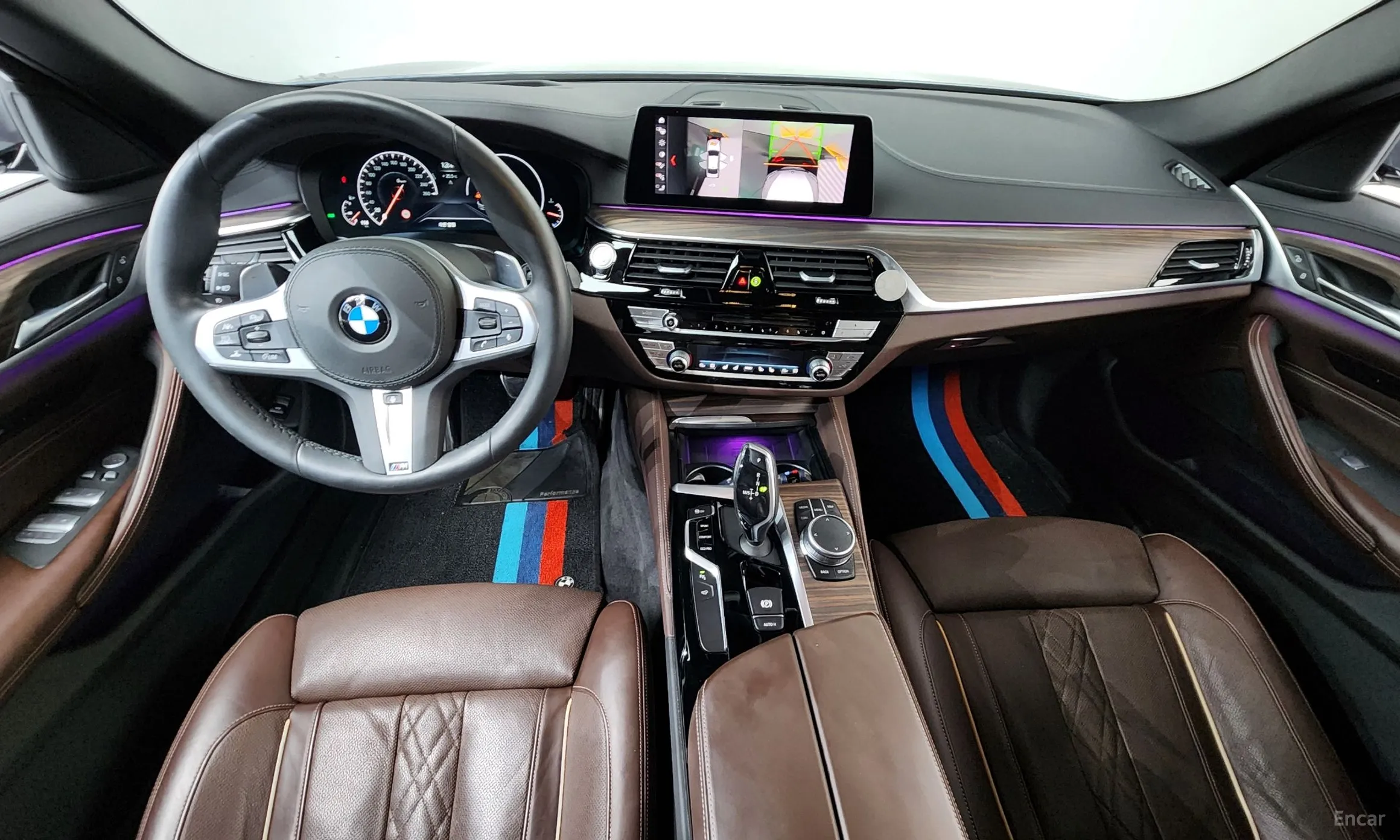 BMW 5 Series (G30) превью 7