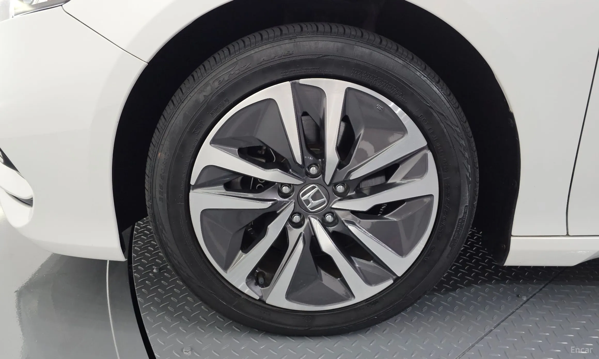 Honda Accord 10th Generation превью 5