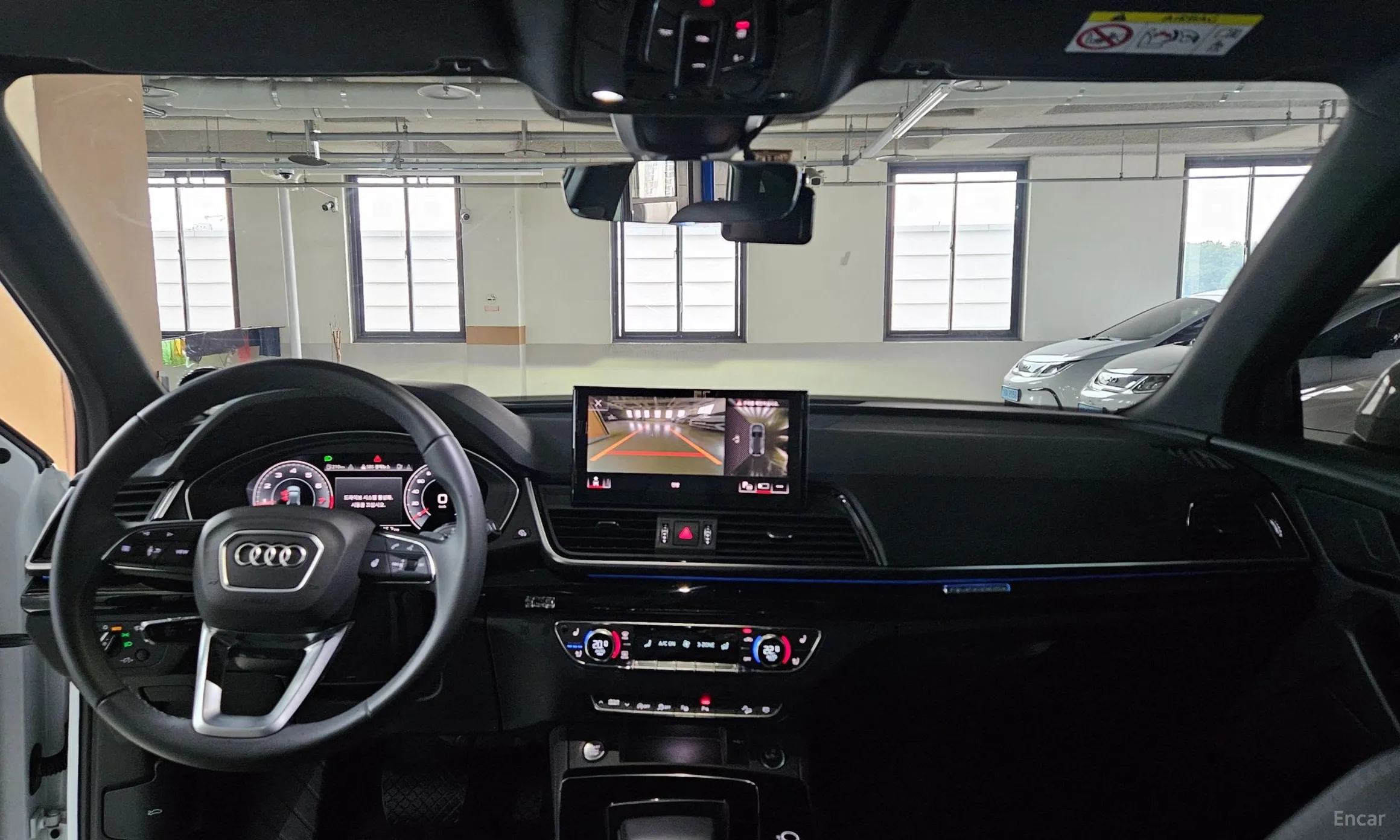 Audi Q5 (FY) превью 11
