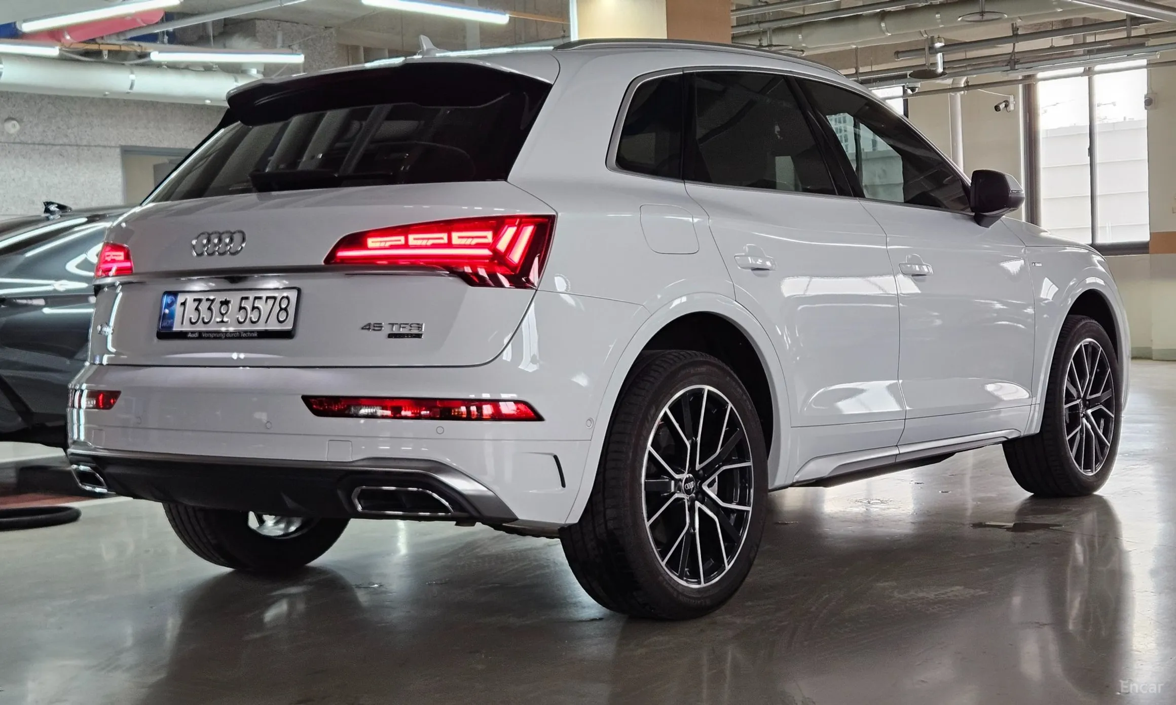 Audi Q5 (FY) превью 5