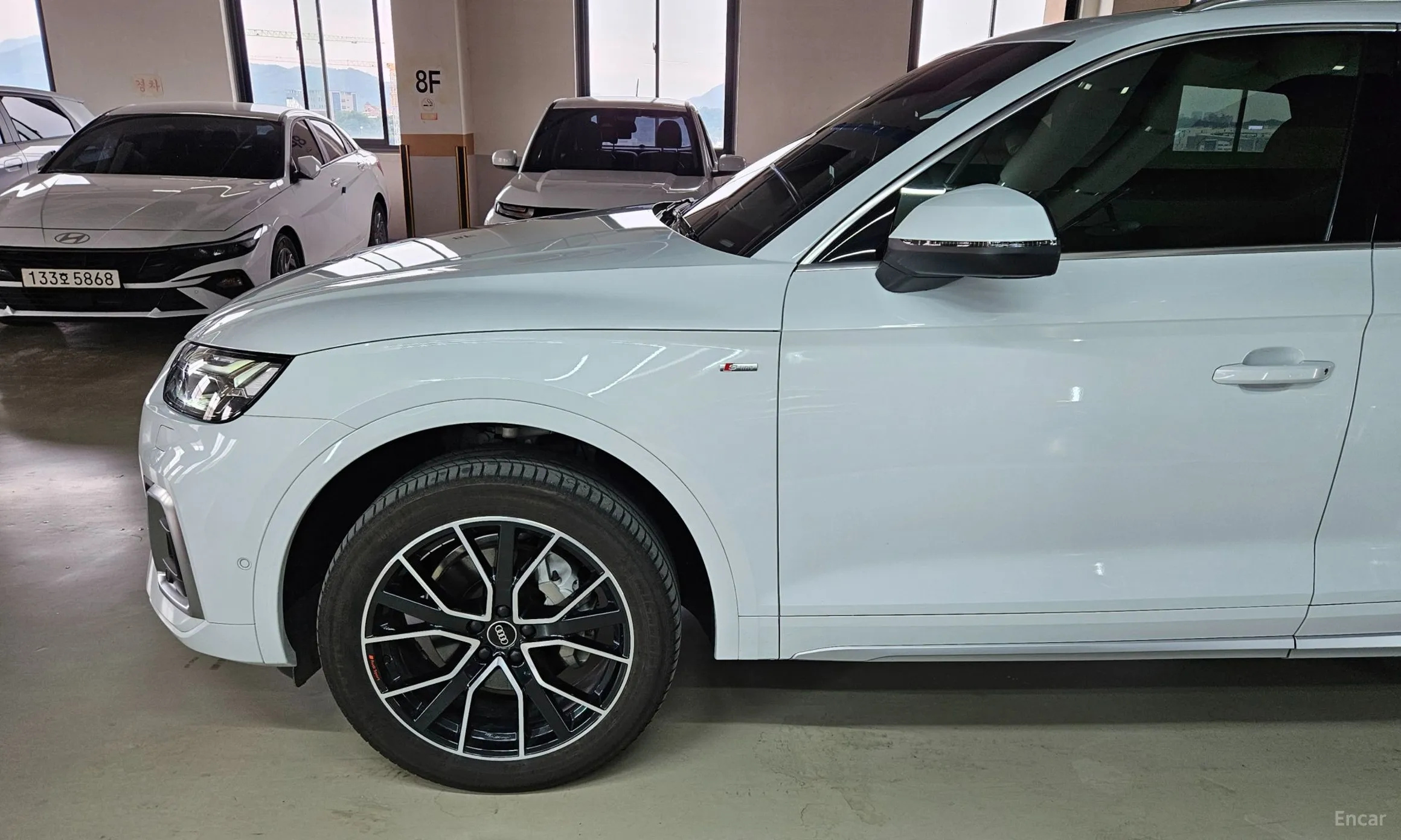 Audi Q5 (FY) превью 6