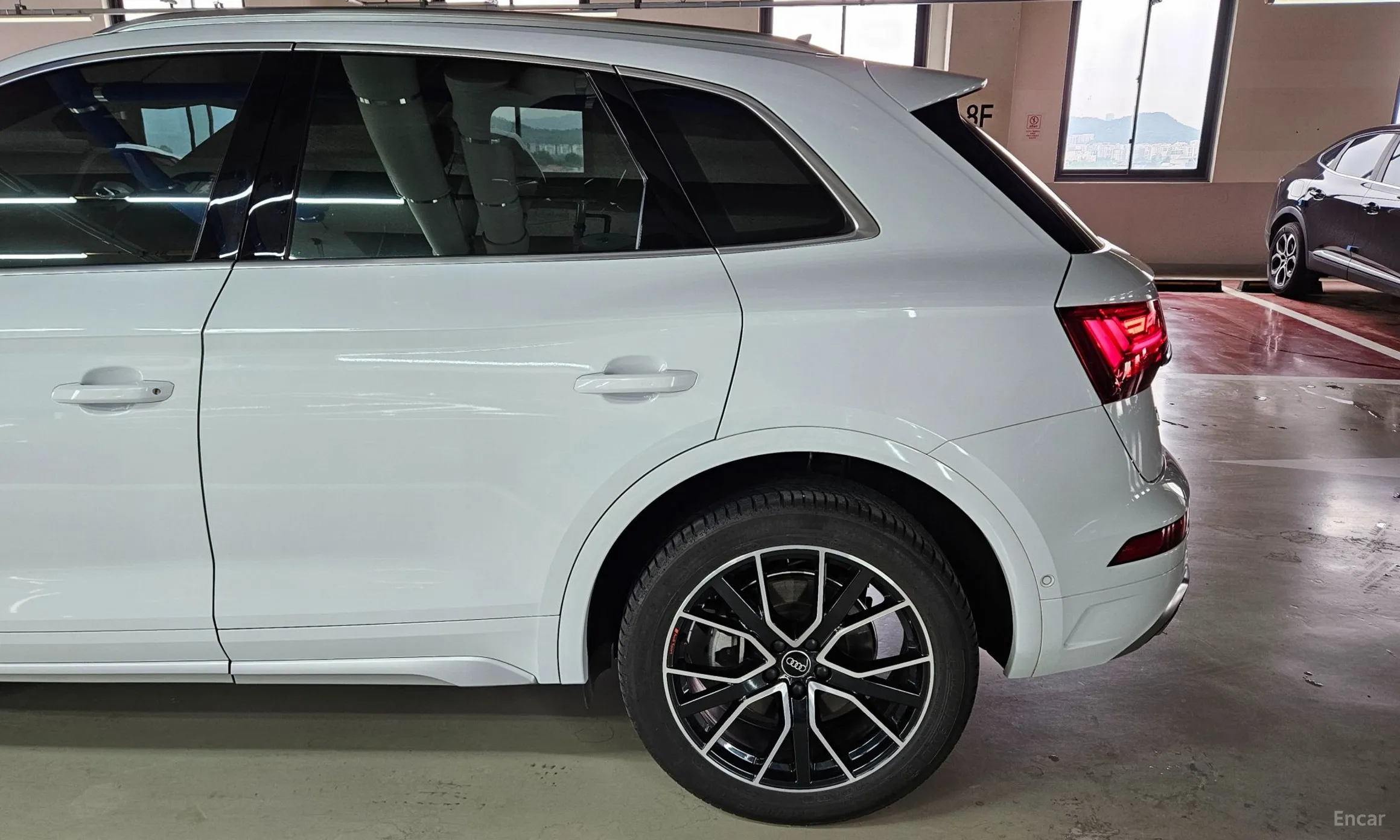 Audi Q5 (FY) превью 7