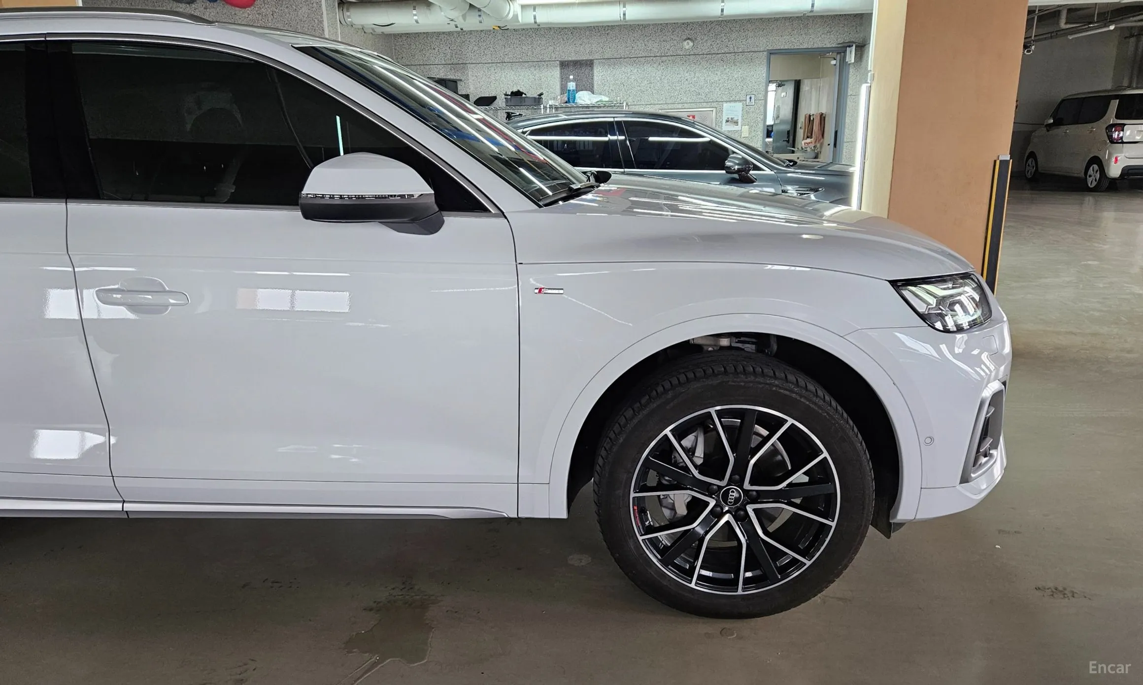 Audi Q5 (FY) превью 9