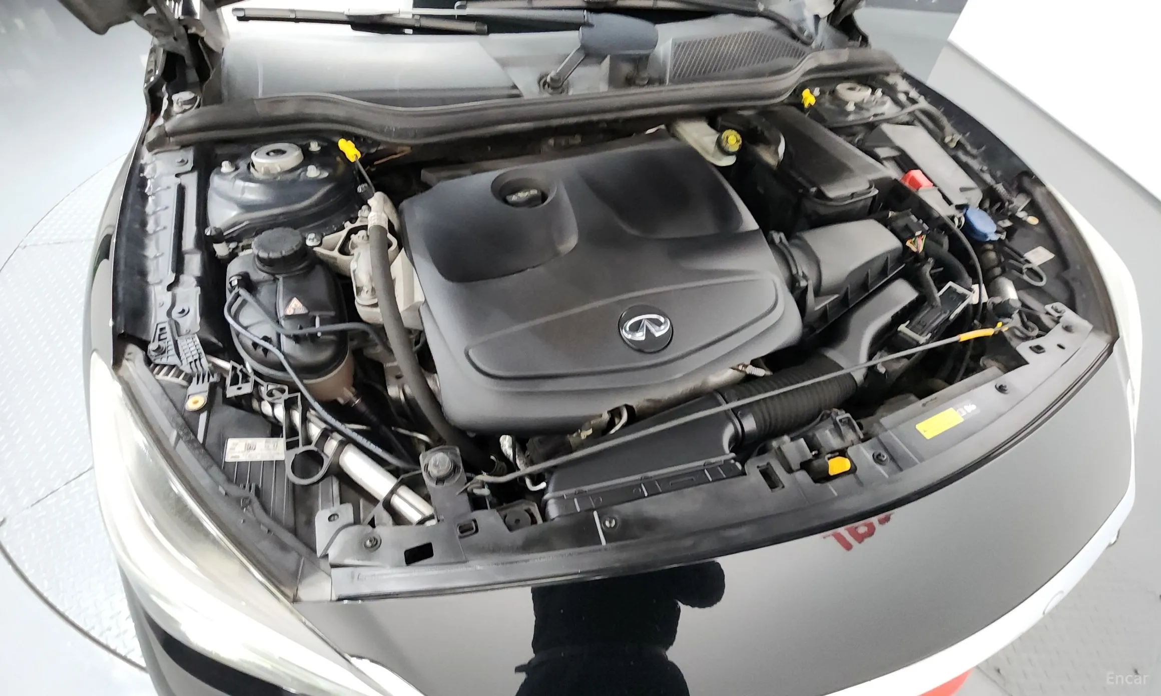 Infiniti Q30 превью 6