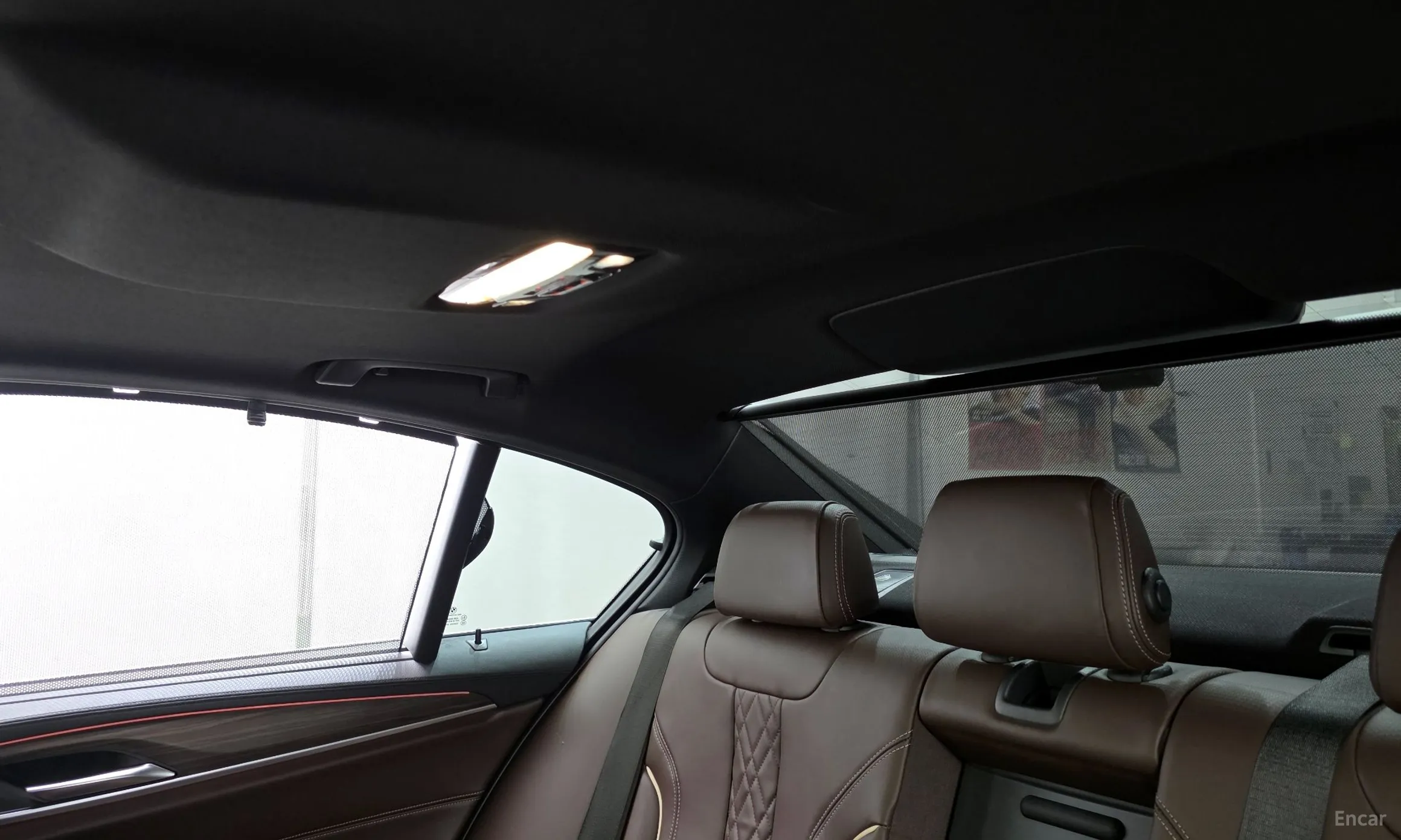 BMW 5 Series (G30) превью 19