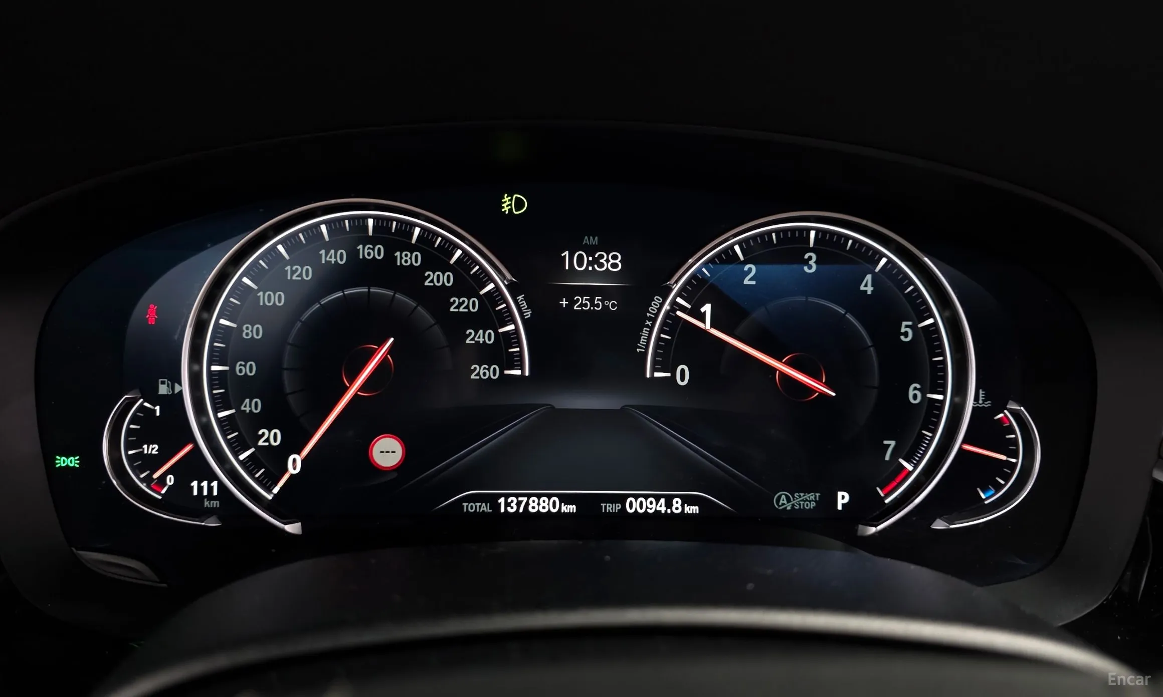 BMW 5 Series (G30) превью 8