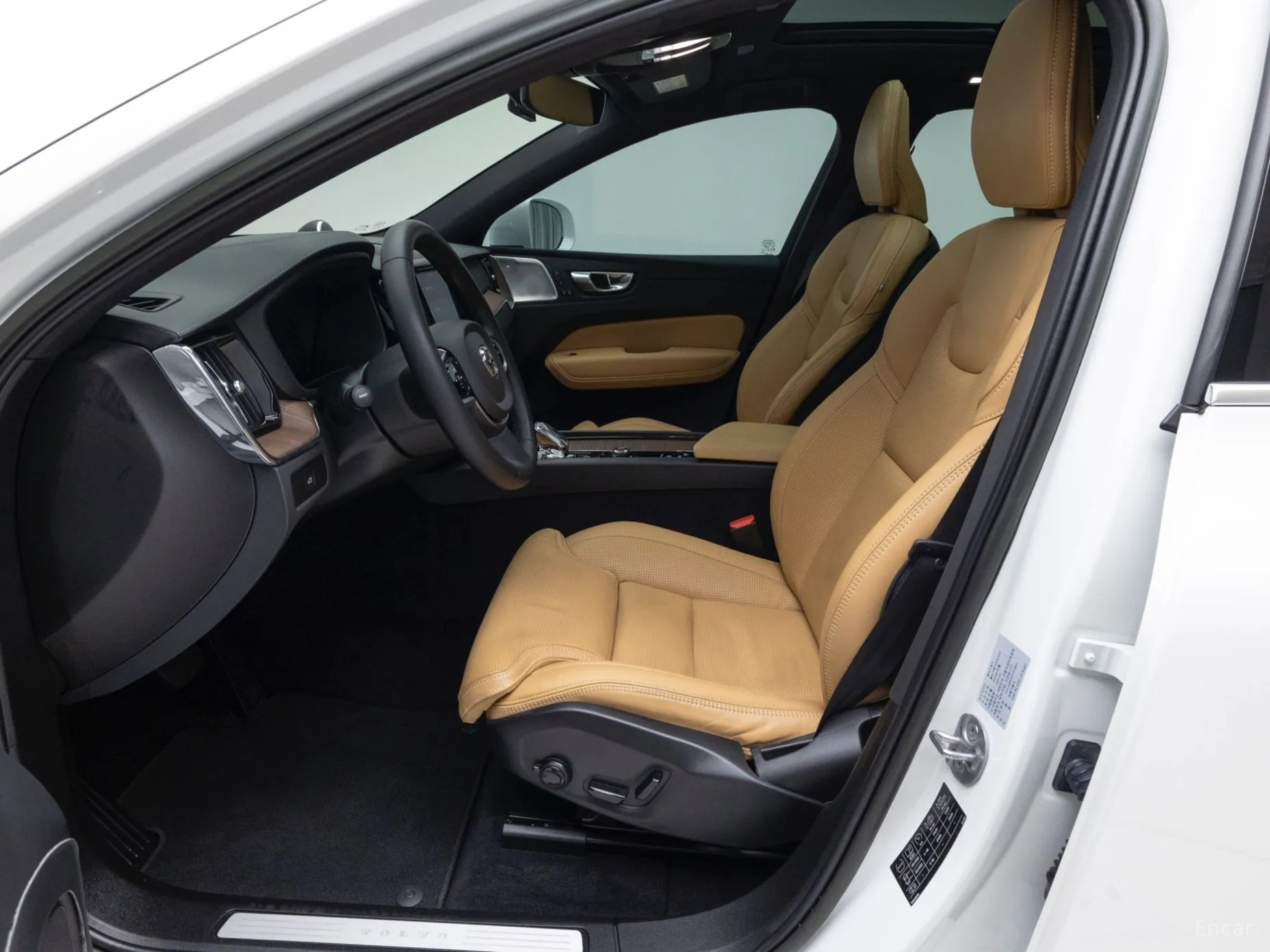 Volvo XC60 Gen 2 превью 10