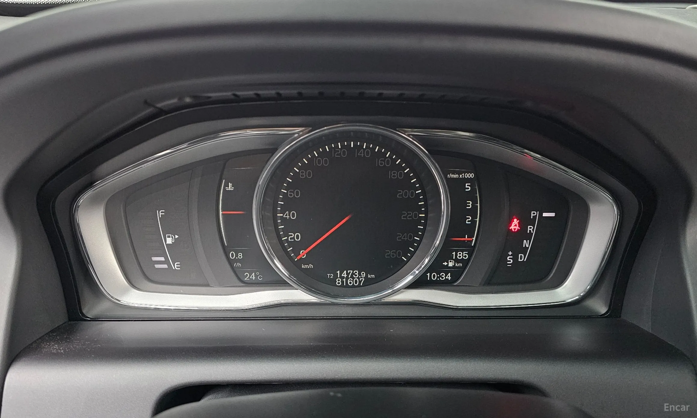 Volvo XC60 превью 8