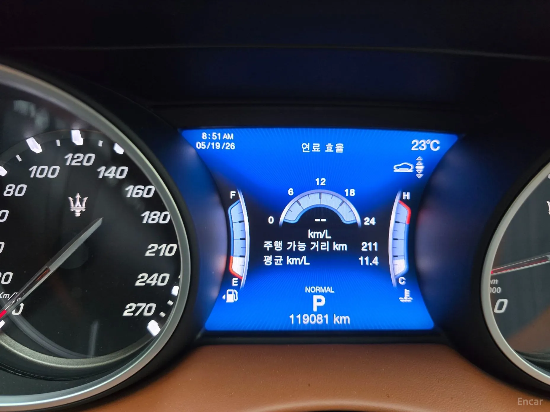 Maserati Levante превью 13