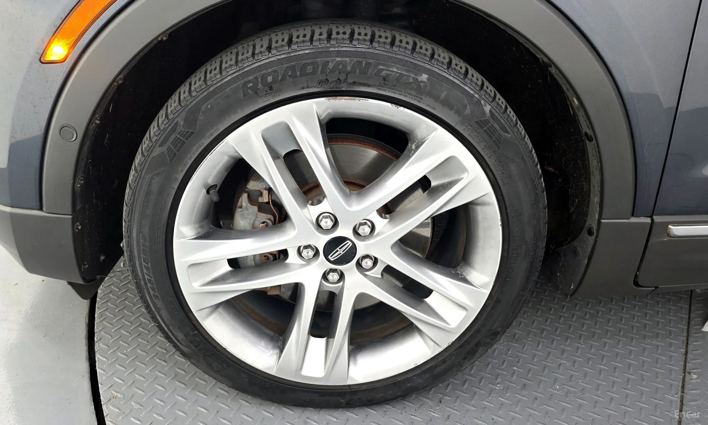 Lincoln MKC превью 5