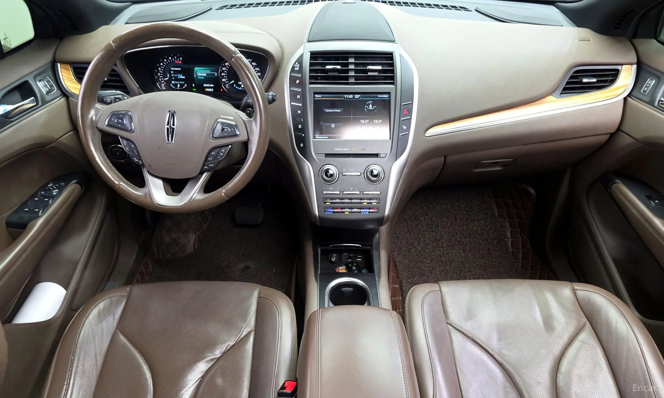 Lincoln MKC превью 7