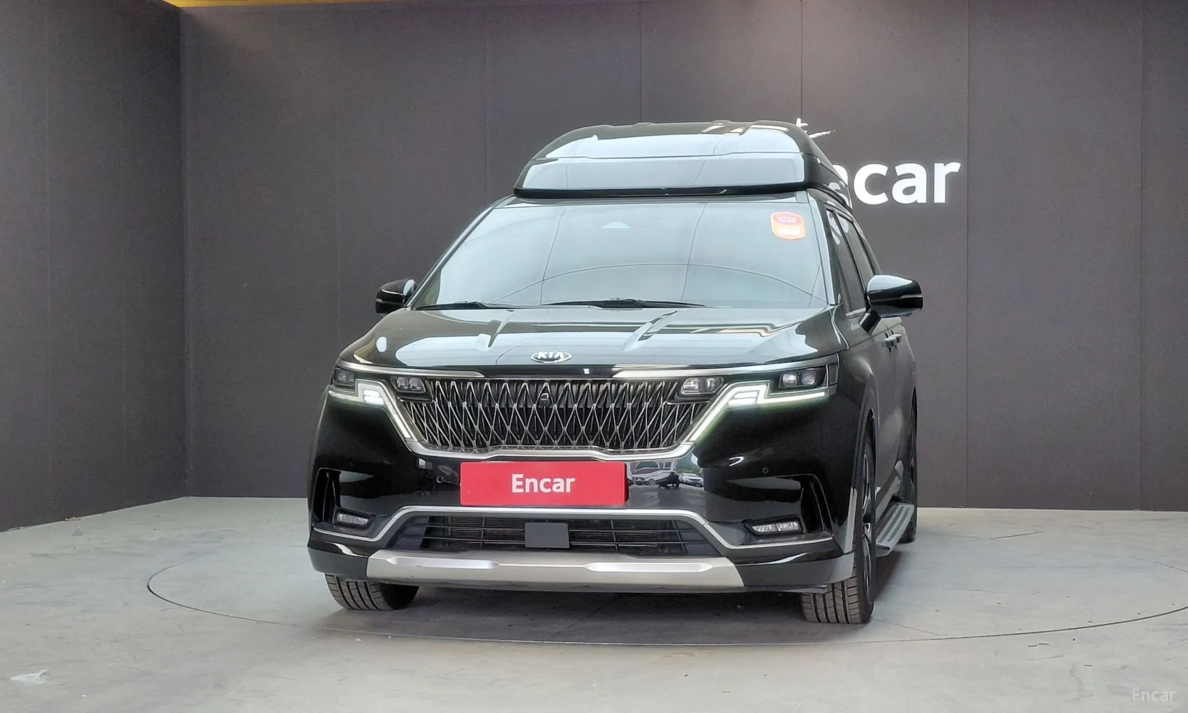 Kia Carnival Gen 4 превью 3
