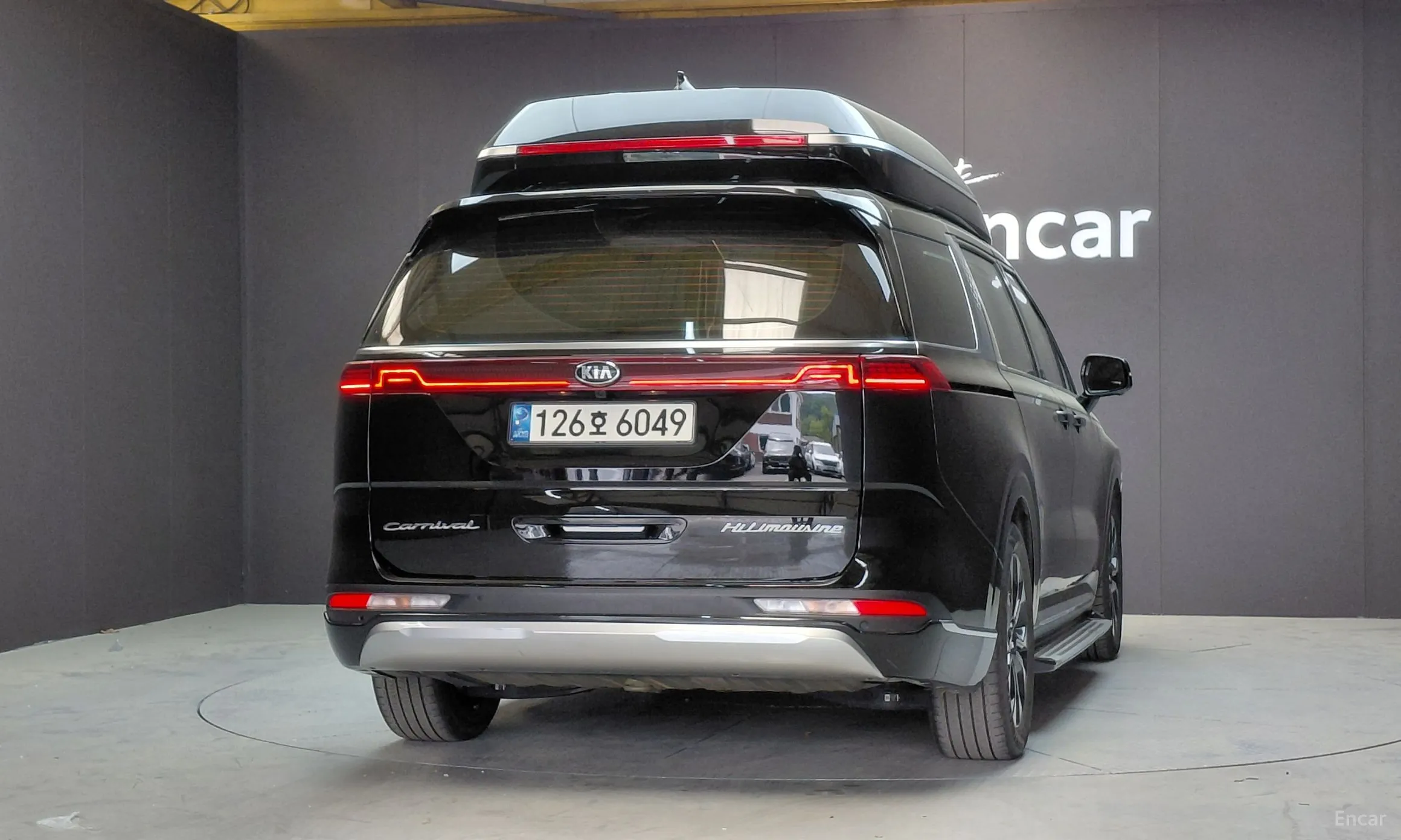 Kia Carnival Gen 4 превью 4