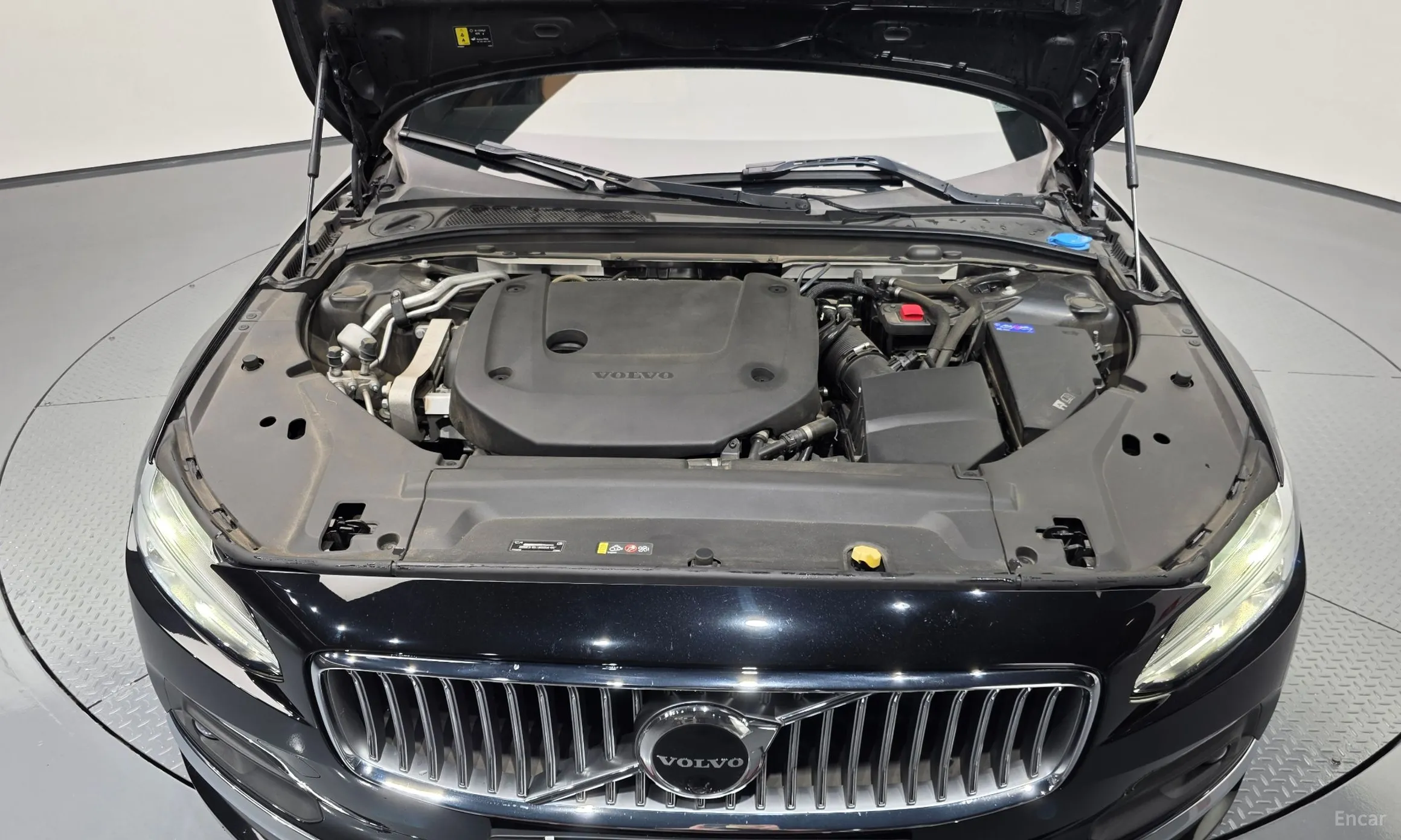 Volvo S90 превью 6