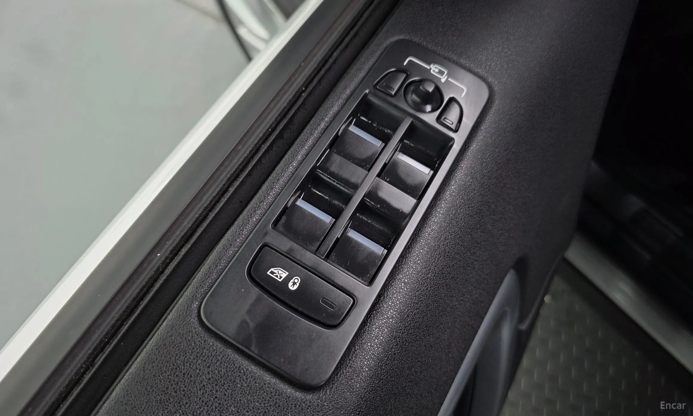 Land Rover Discovery Sports превью 14