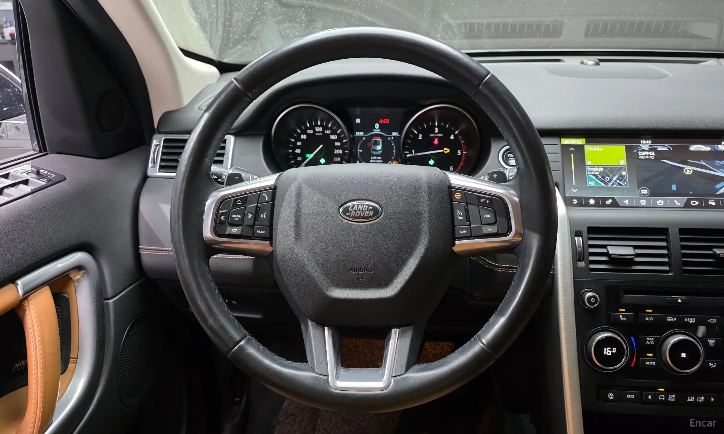 Land Rover Discovery Sports превью 13