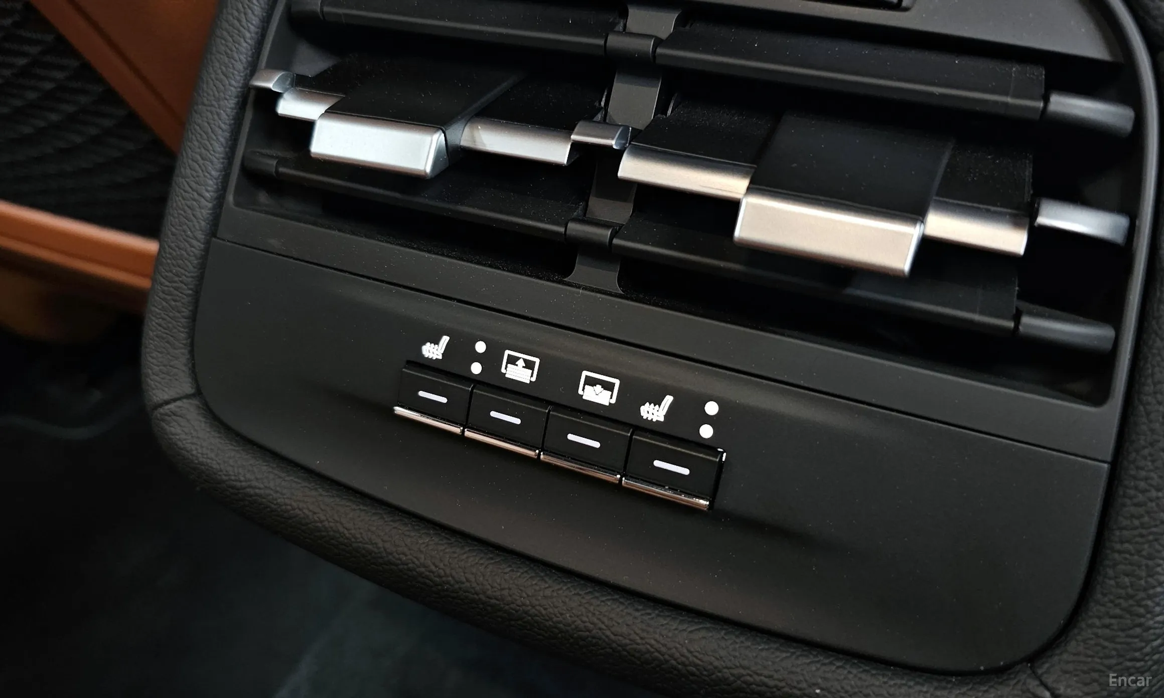 Maserati Ghibli превью 19
