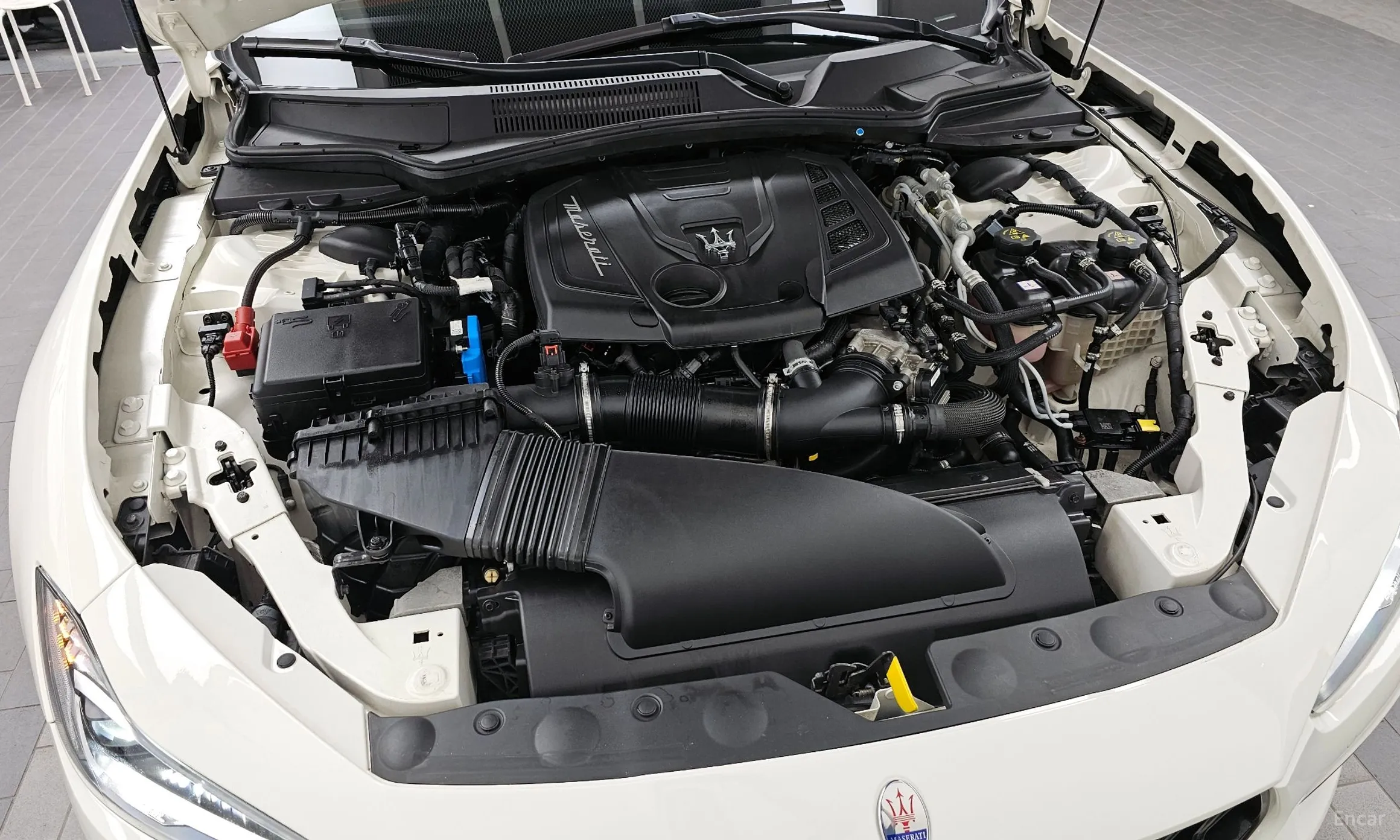 Maserati Ghibli превью 6