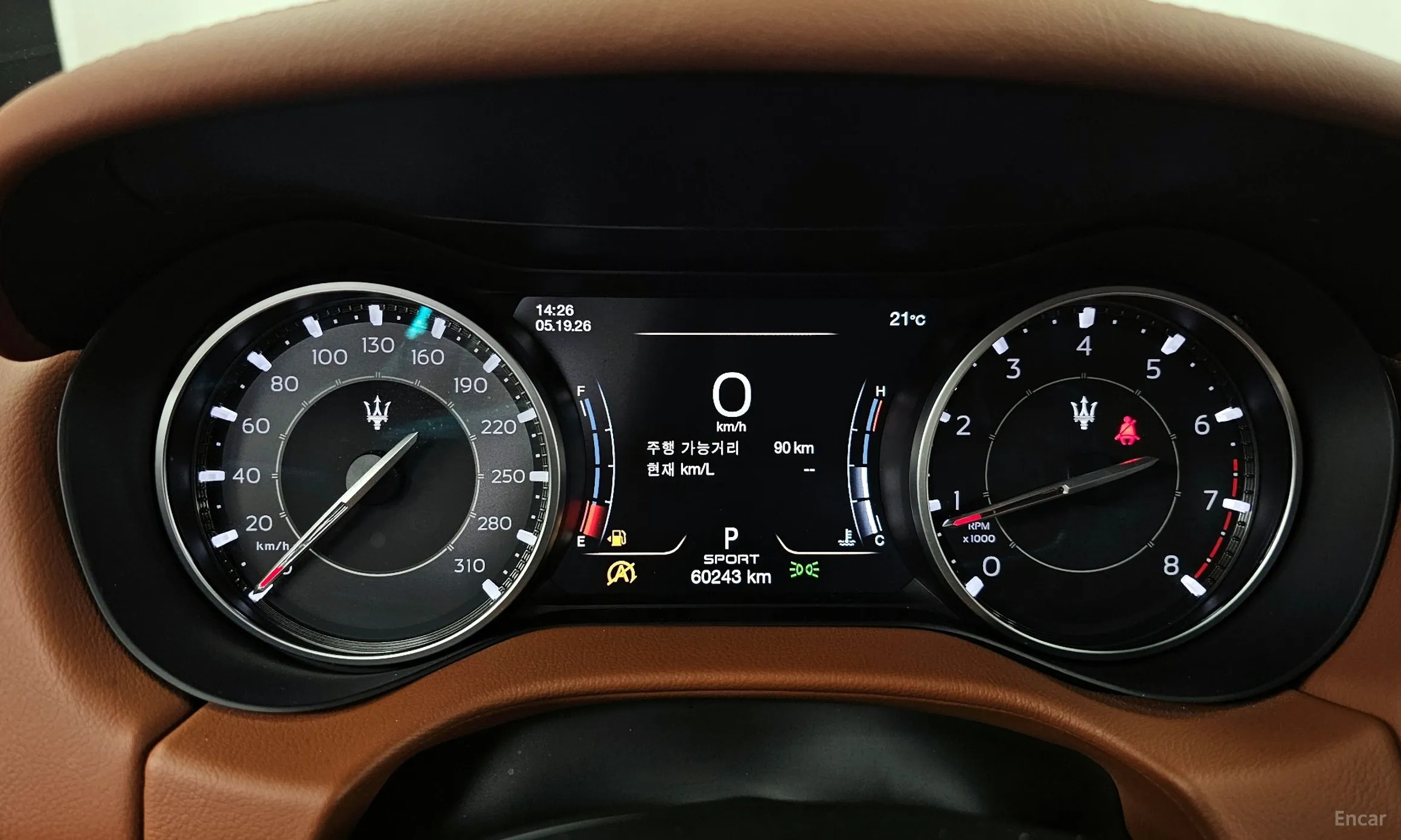 Maserati Ghibli превью 8