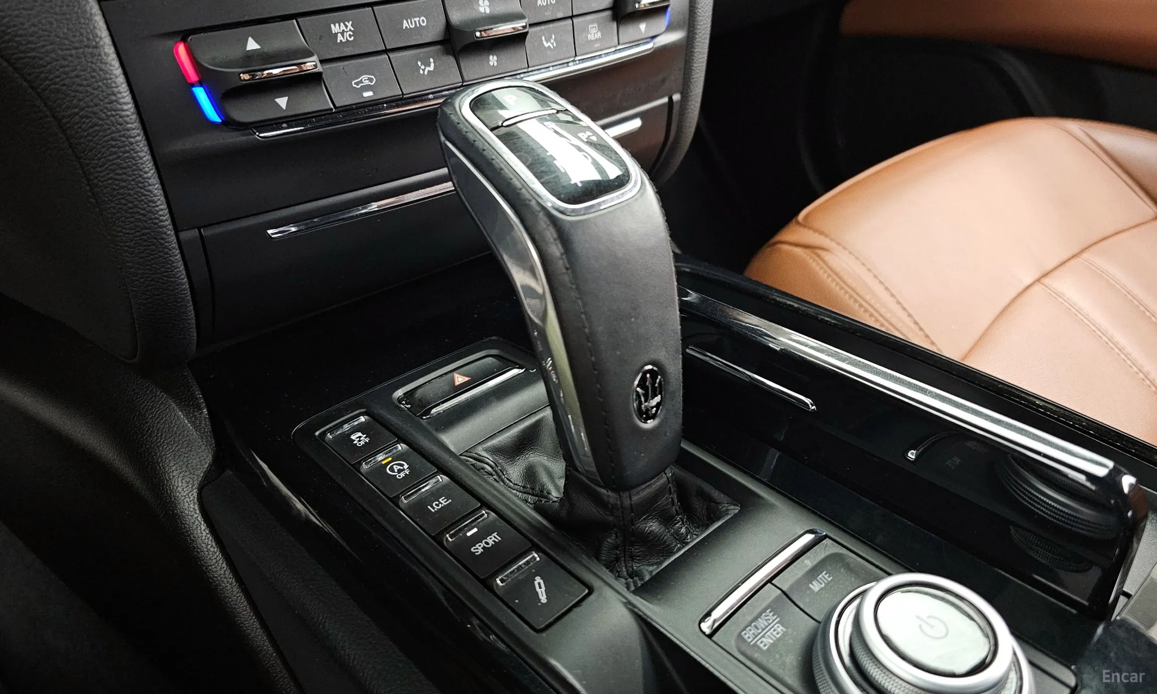 Maserati Ghibli превью 9