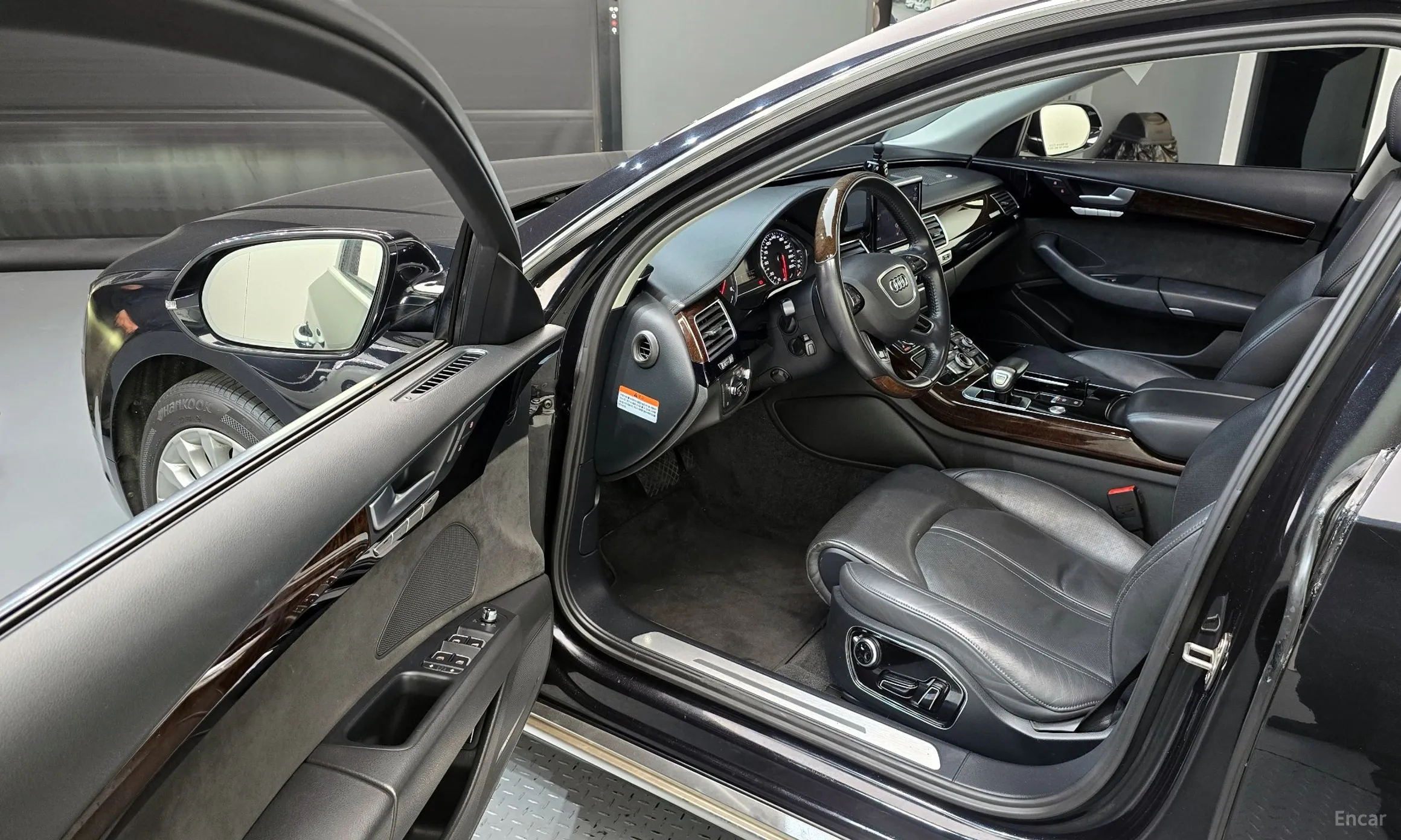 Audi New A8 превью 10