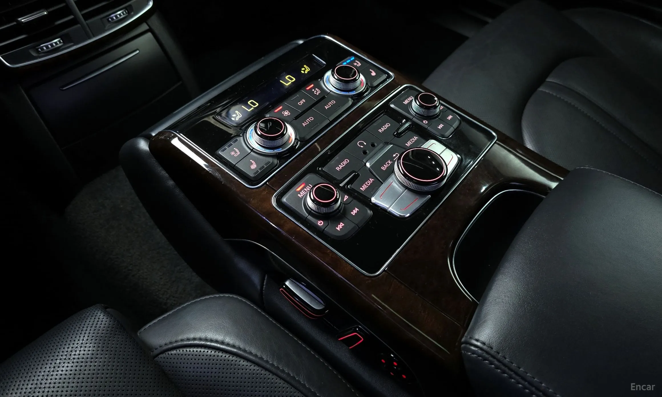 Audi New A8 превью 17