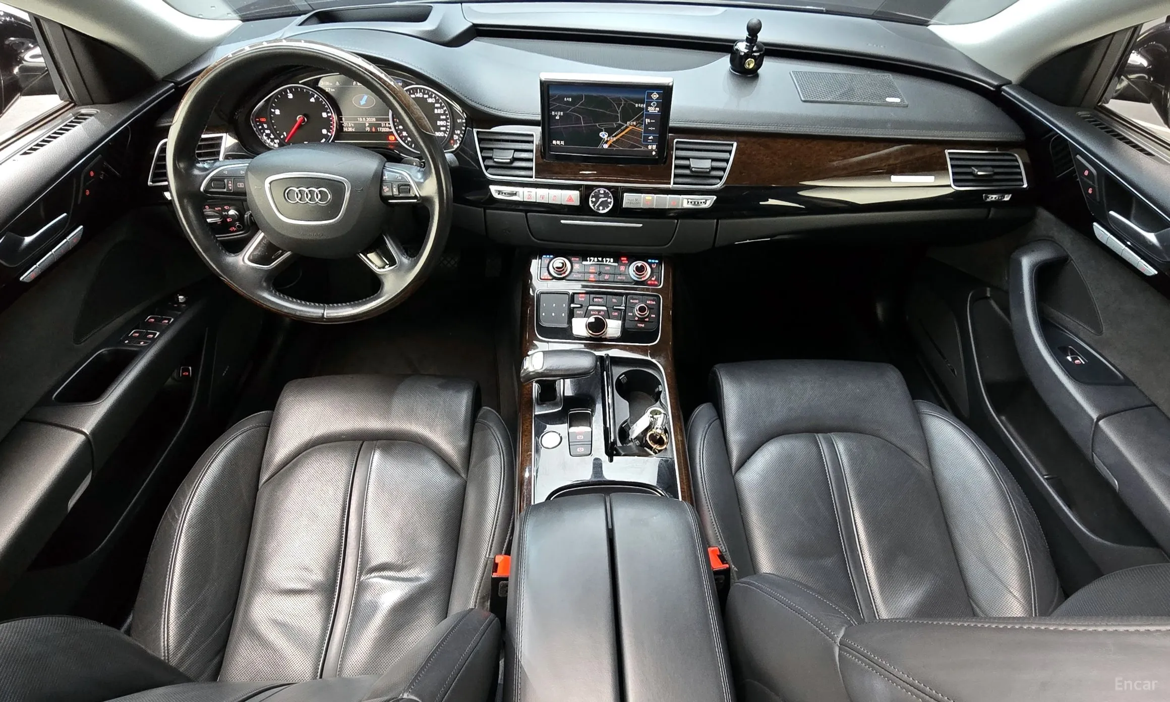 Audi New A8 превью 7
