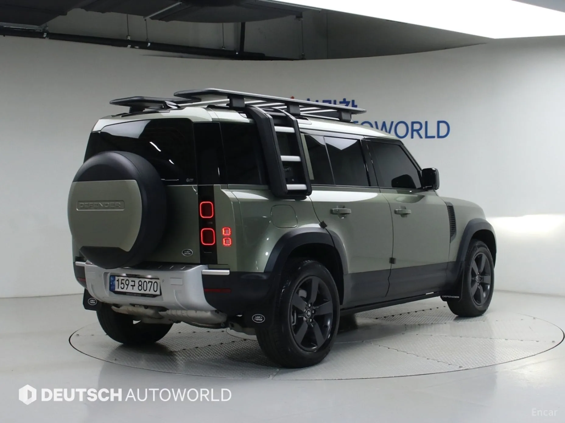 Land Rover Defender (L663)