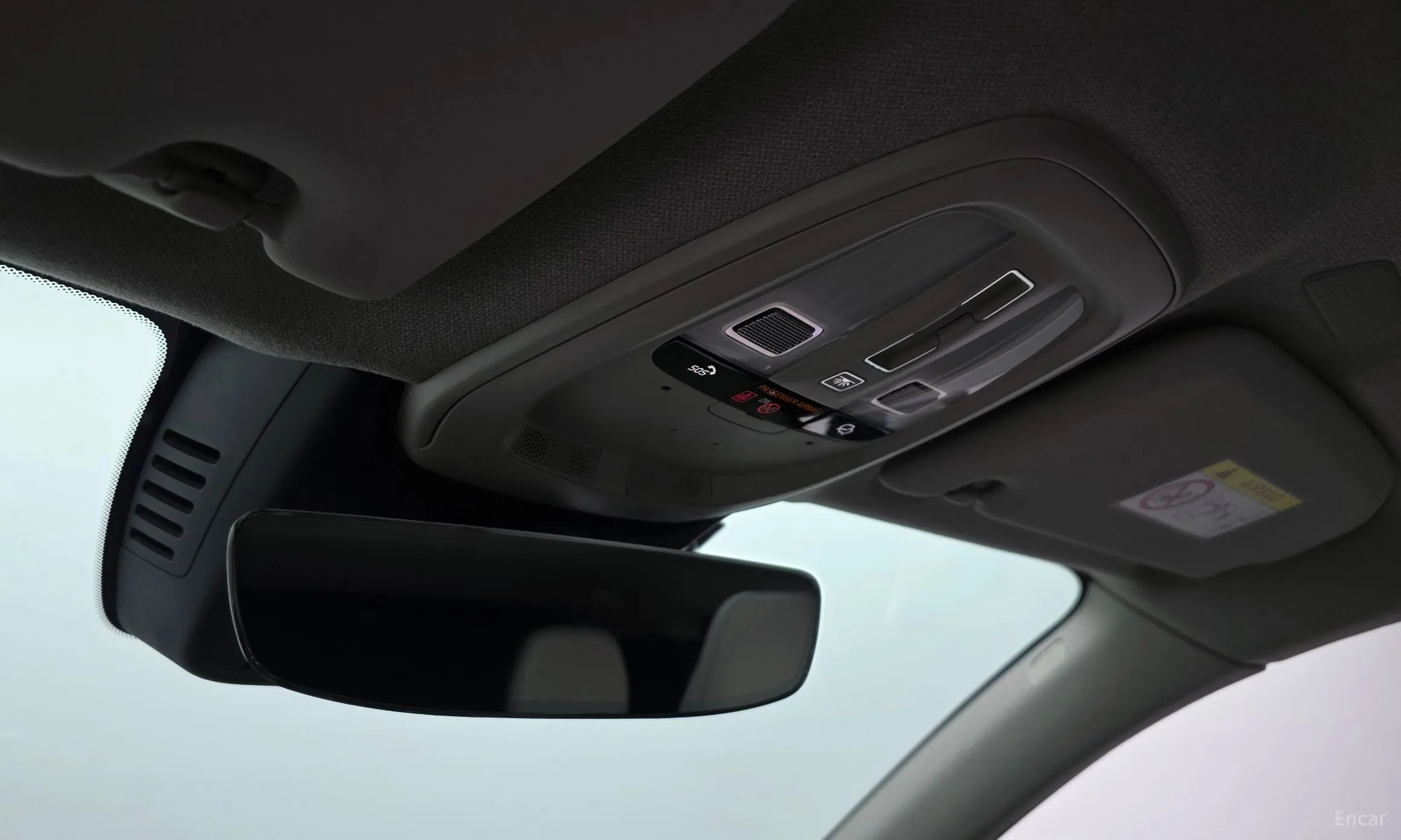 Volvo XC40 превью 20