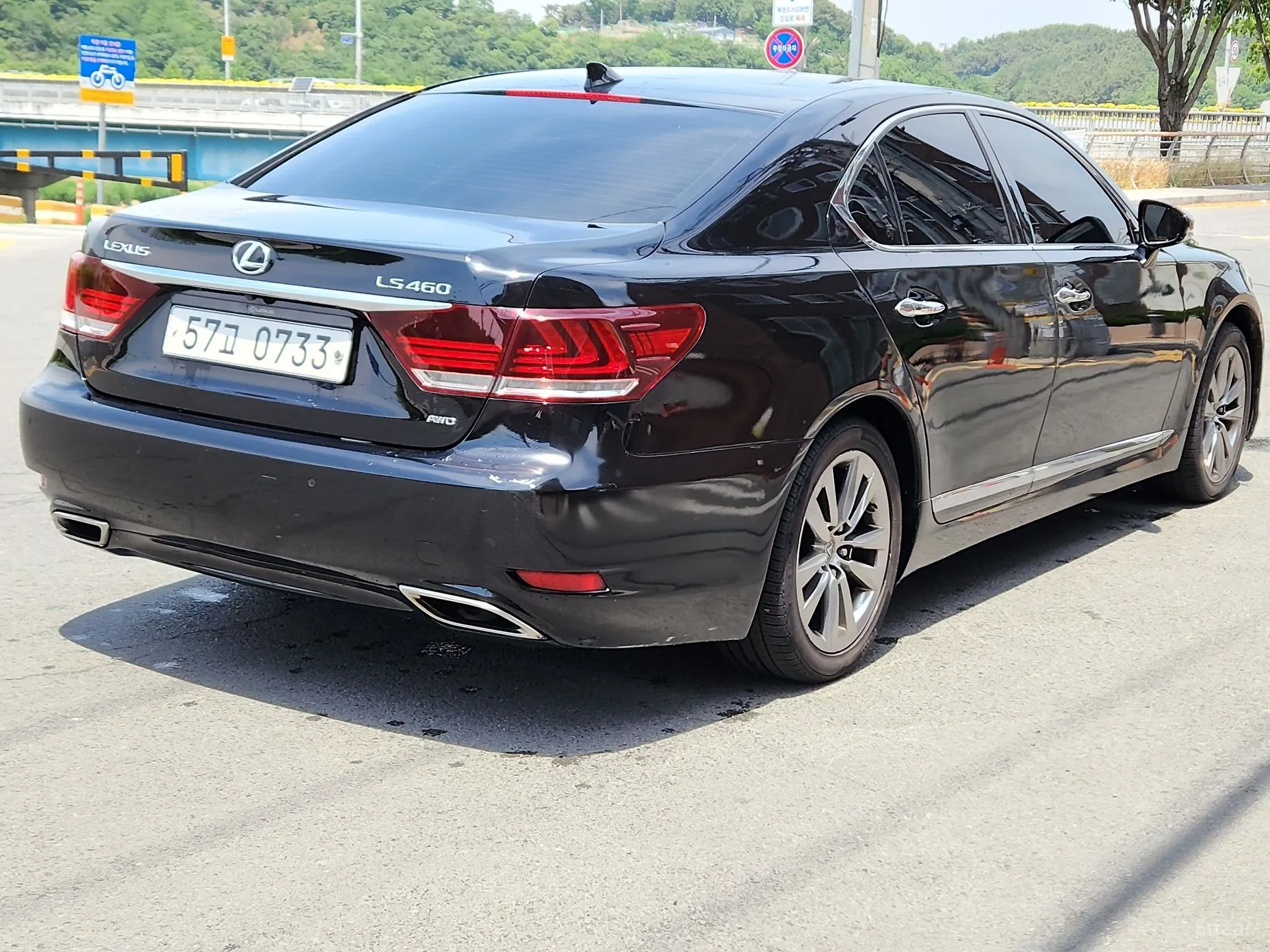 Lexus LS460