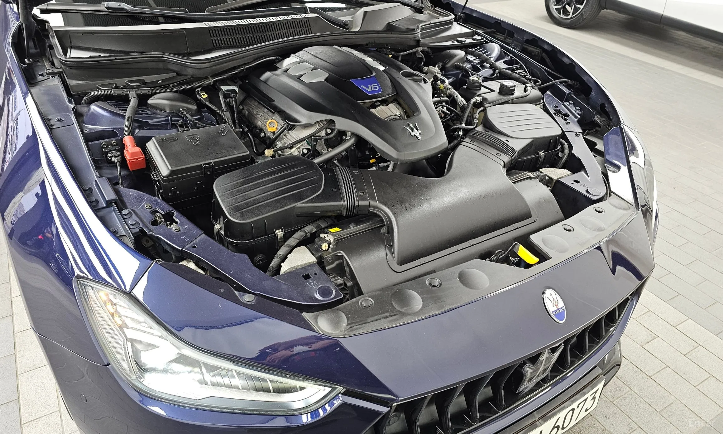 Maserati Ghibli превью 6