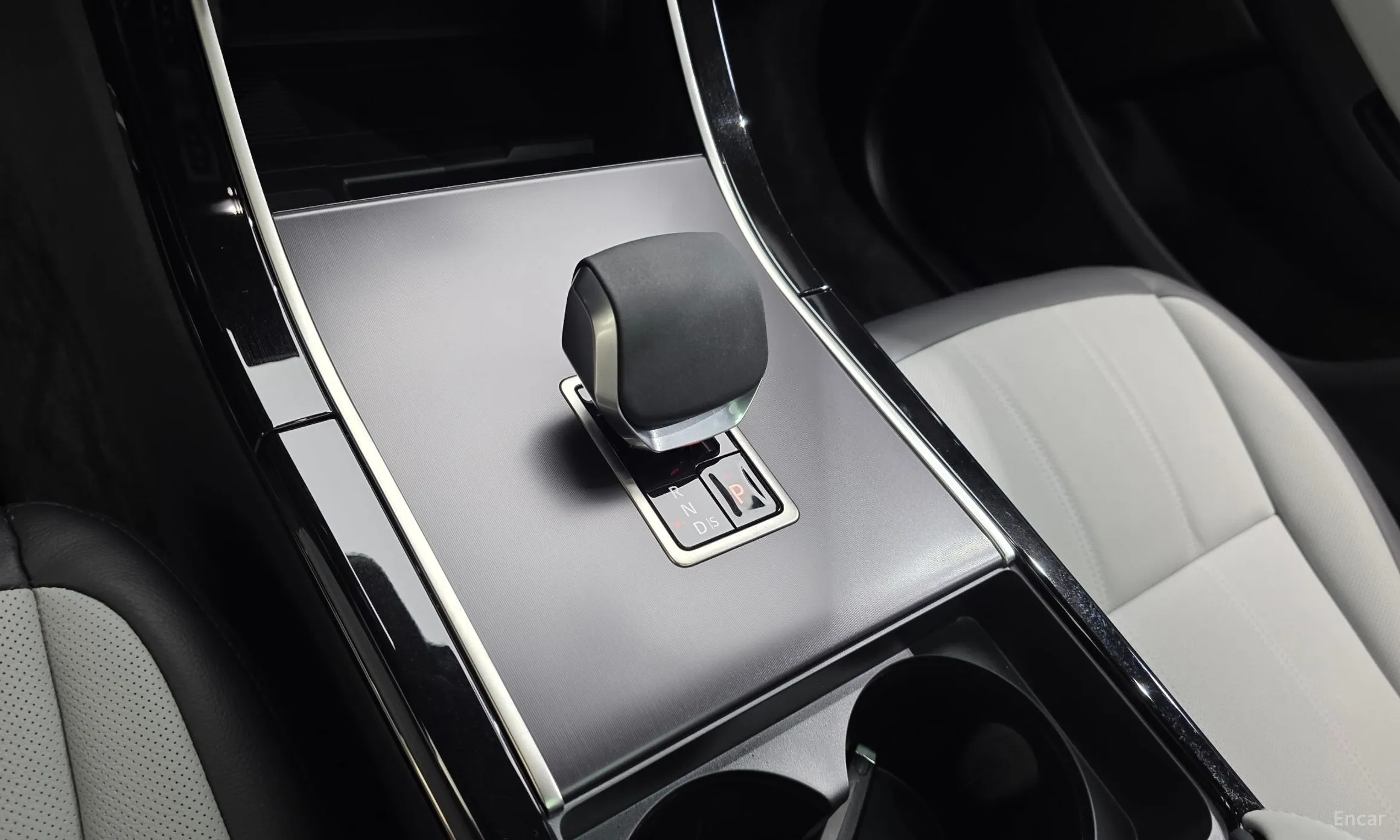 Land Rover Range Rover Evoque 2nd Generation превью 13