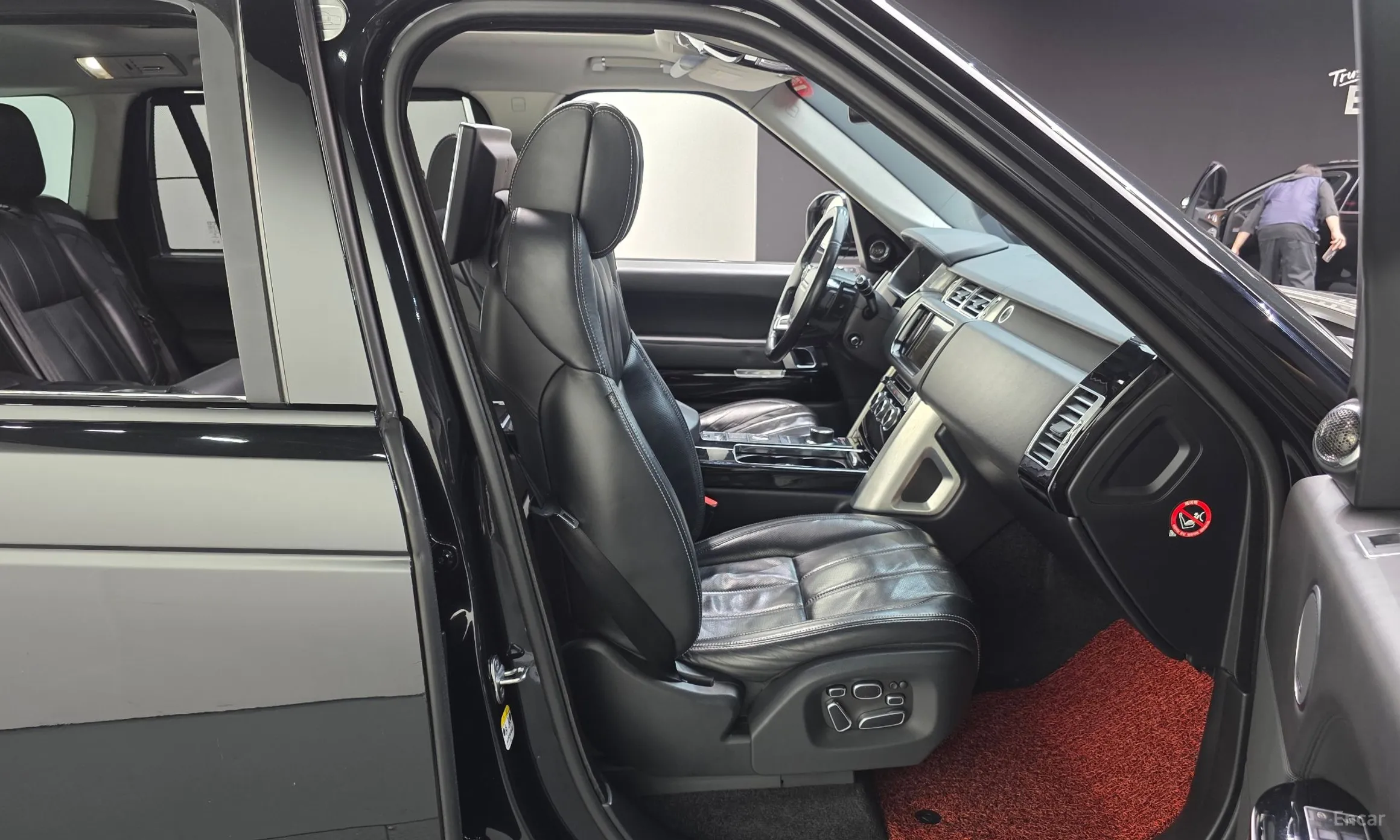 Land Rover Range Rover 4th Generation превью 12