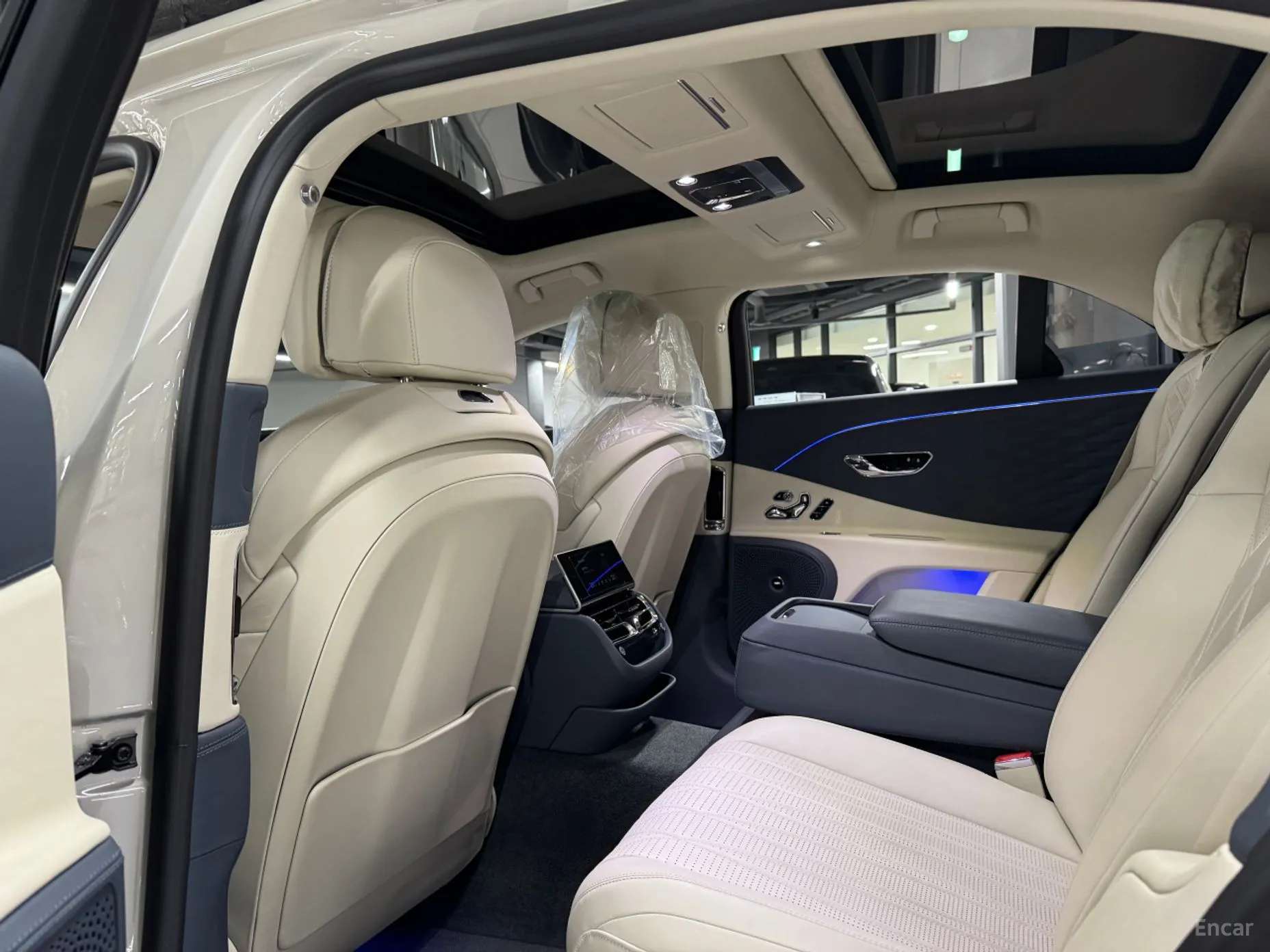 Bentley Flying Spur 3rd Generation превью 12