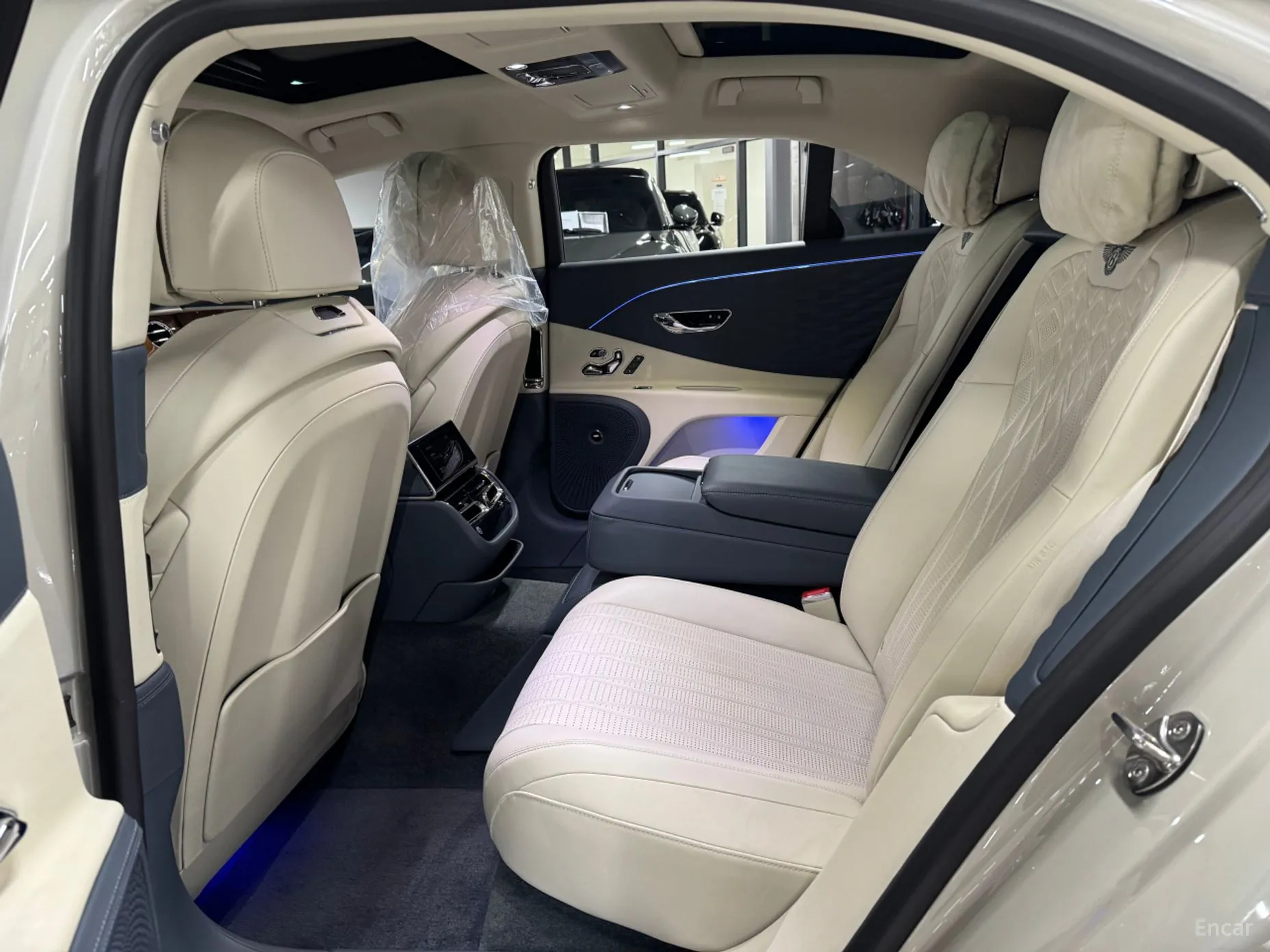 Bentley Flying Spur 3rd Generation превью 13