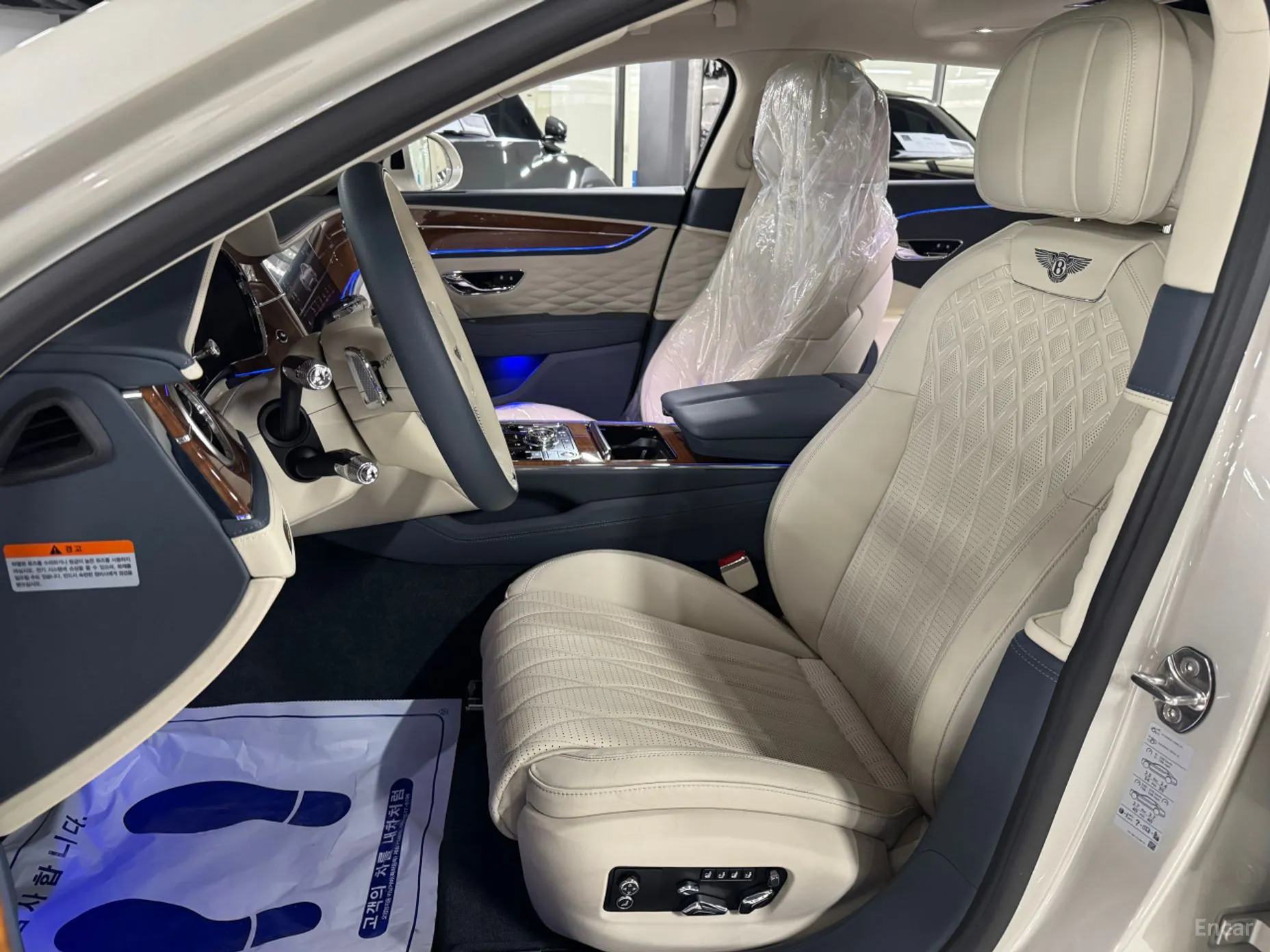 Bentley Flying Spur 3rd Generation превью 8